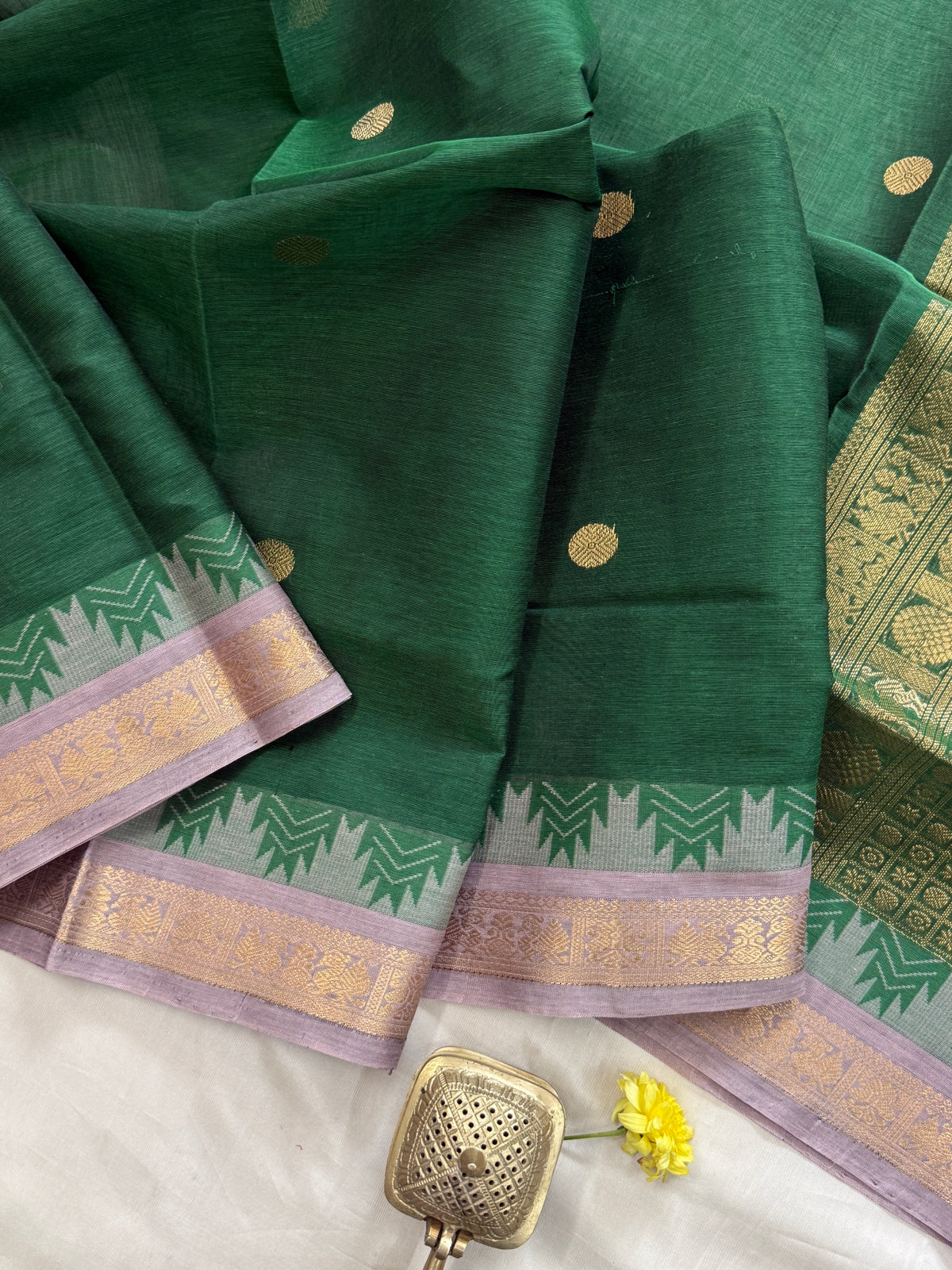 Forest green body with temple border silk cotton clsa 6597