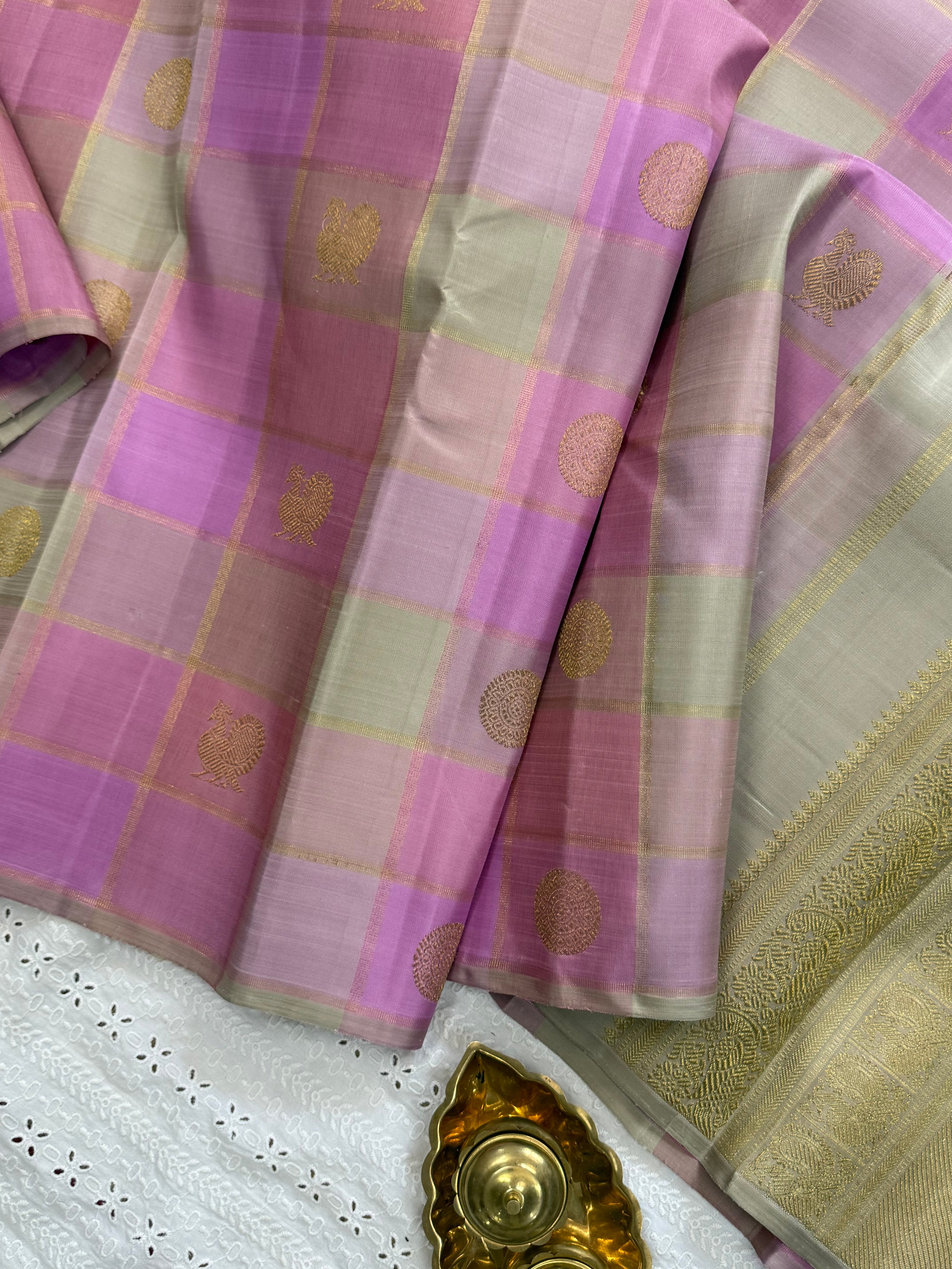 Paalum pazhamum pastel / kanjipuram silk CL10174