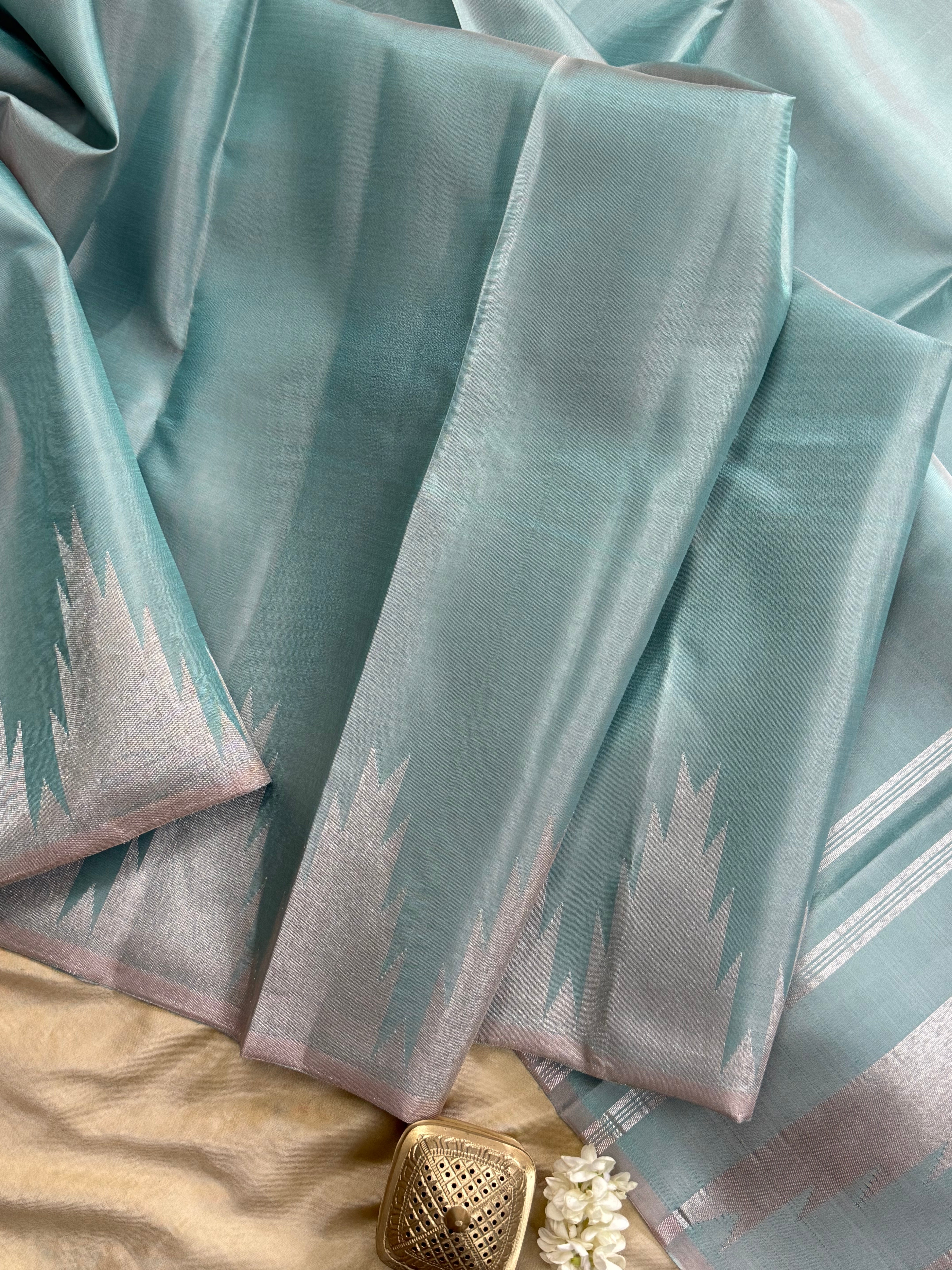 Powder blue silver zari 8 kol temple border/ Kanjipuram silk CLSA8766