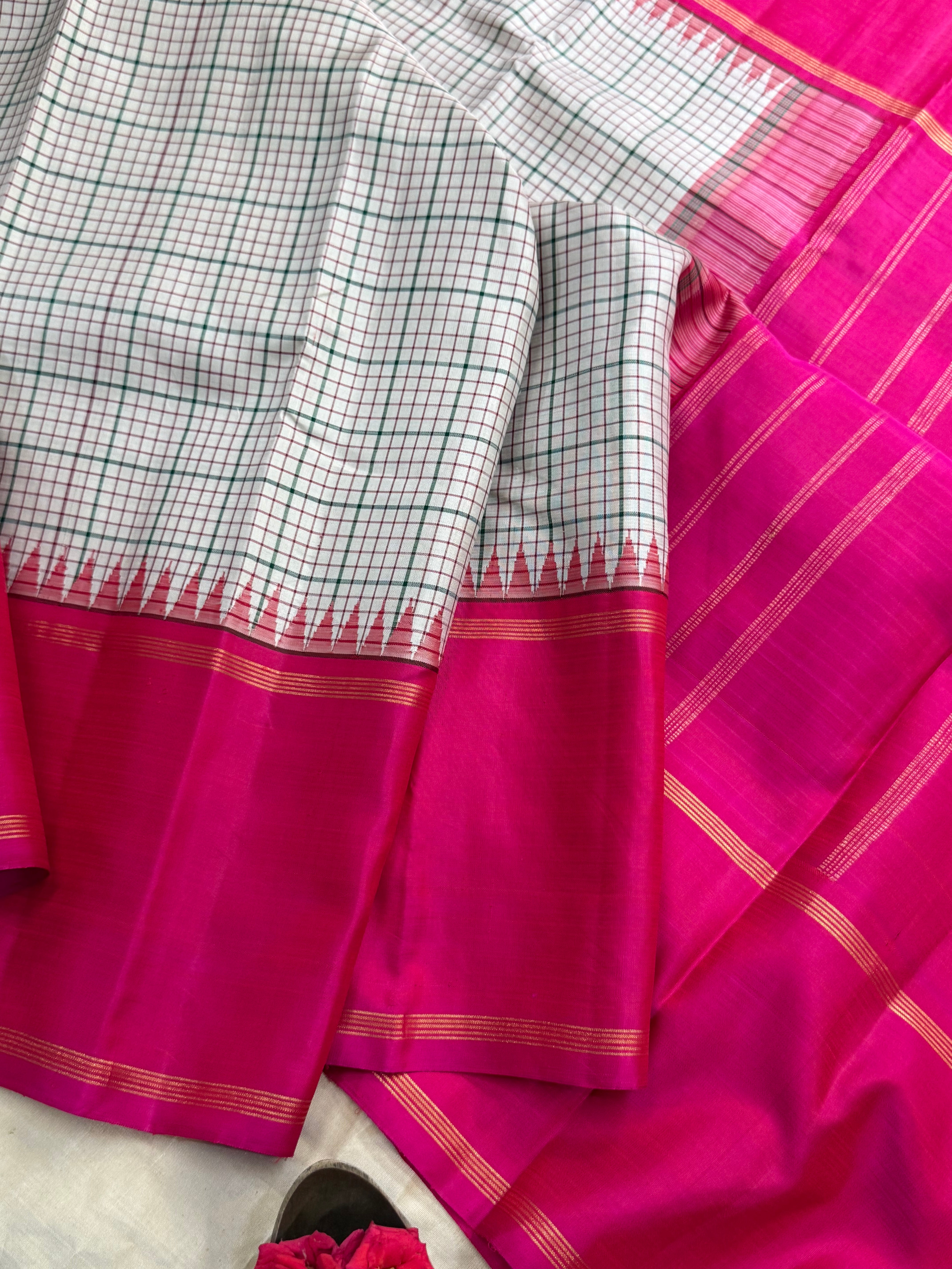 Offwhite checks and pink / Arani silk