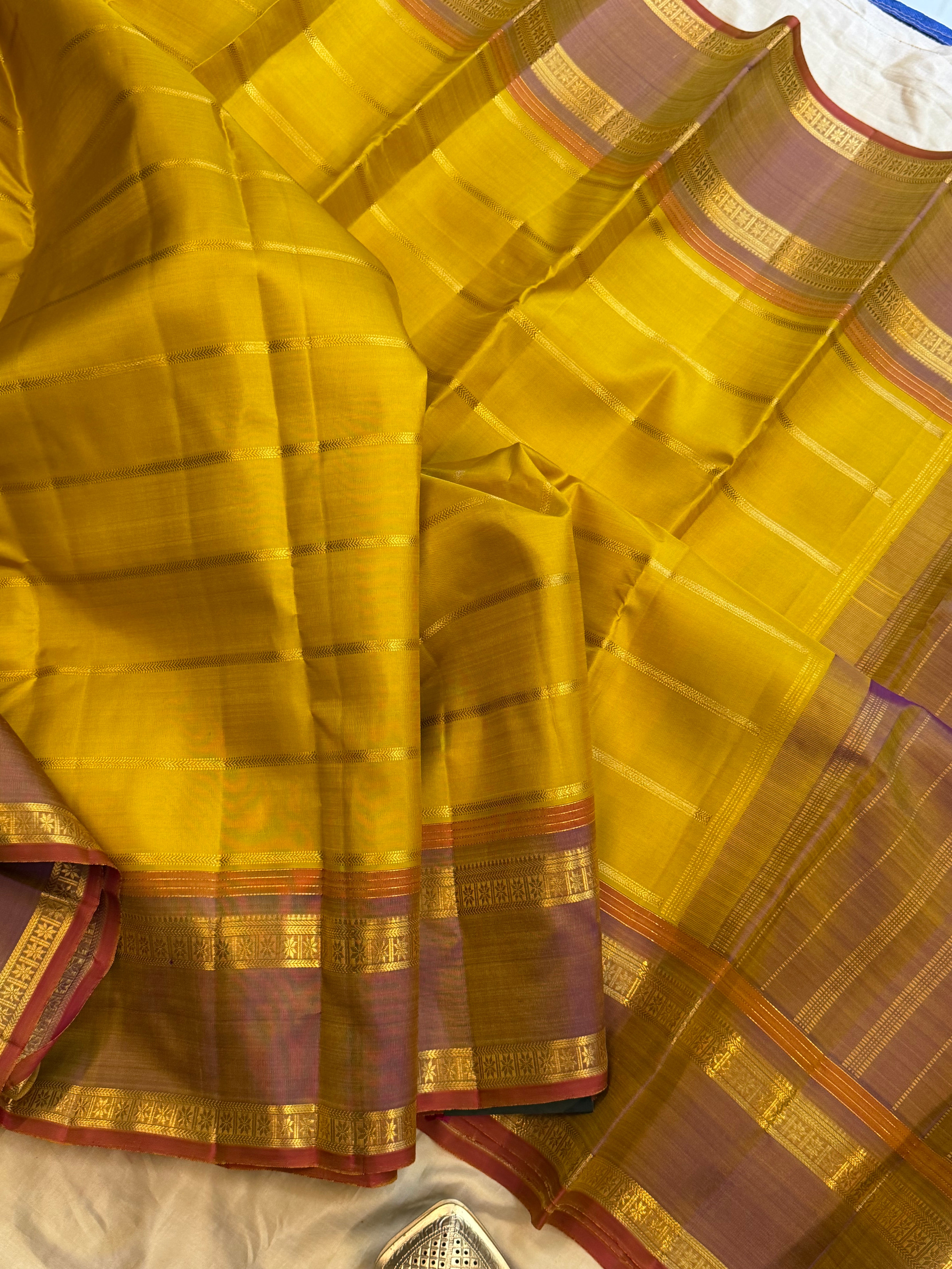 Sampanga veldhari  / Kanjipuram silk