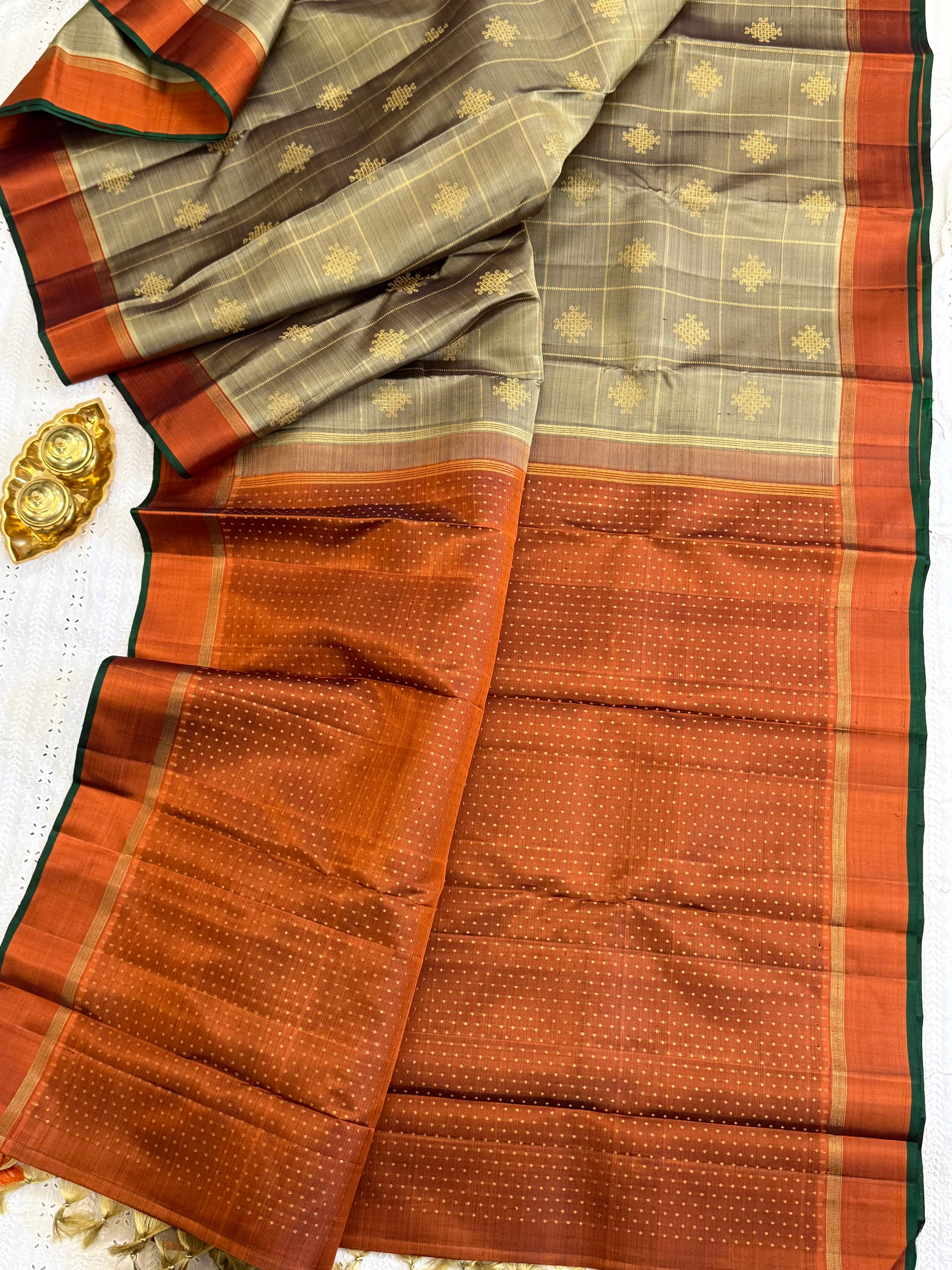 Grey kattam kolam butta and rust/ kanjipuram silk CL9001