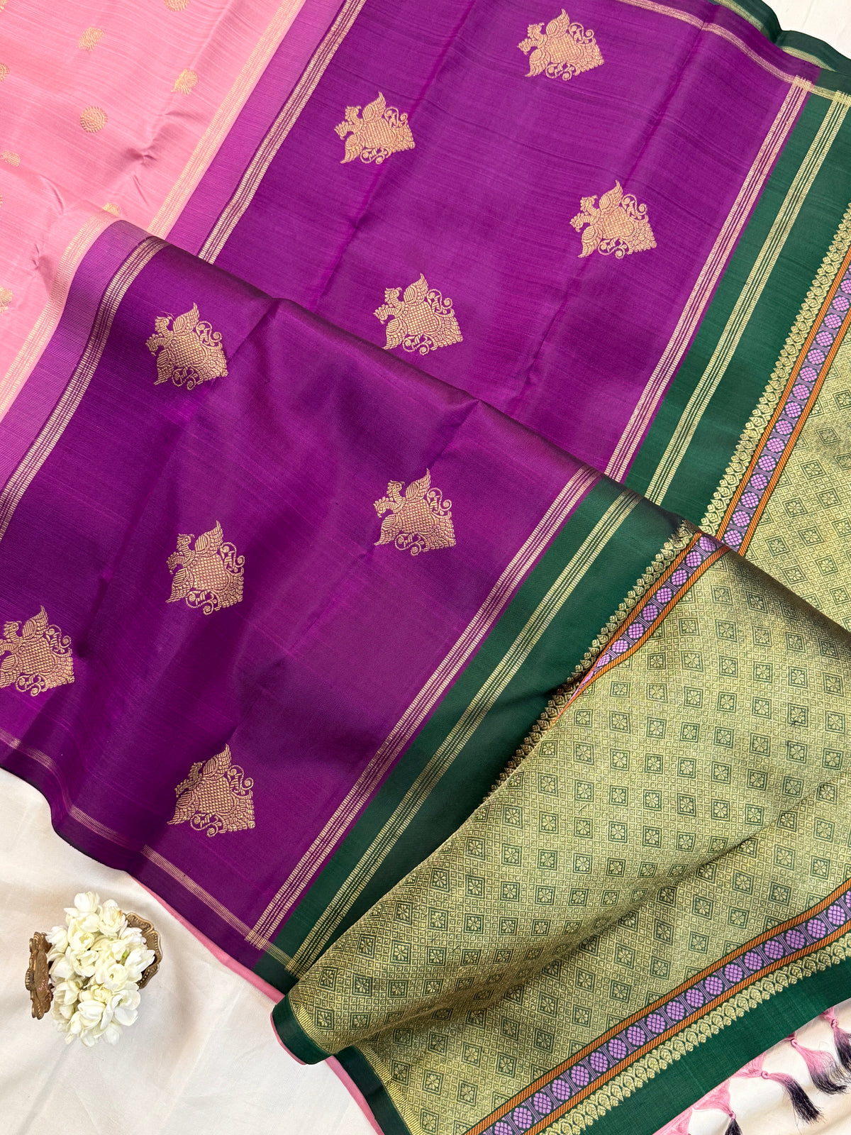 double Palla borderless / Kanjipuram Silk Saree CLSA11138