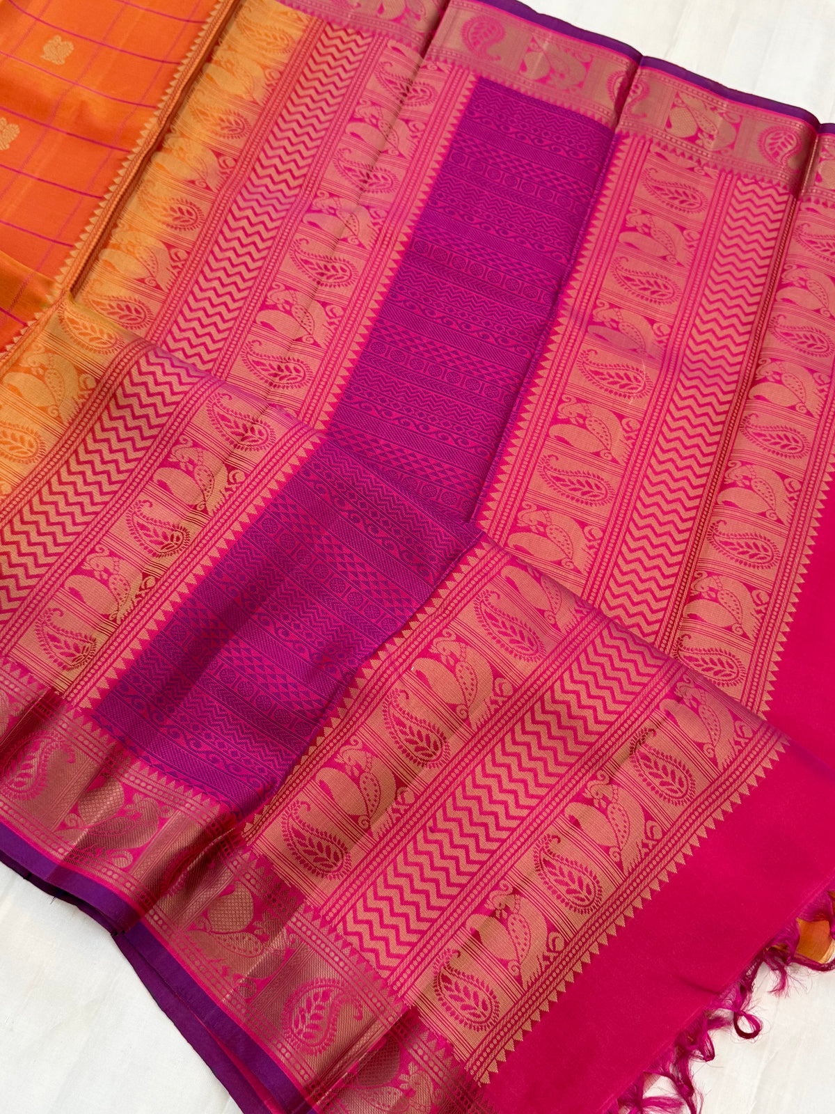 Simha and pink kattam butta /Varnangal thread work CLSA11278