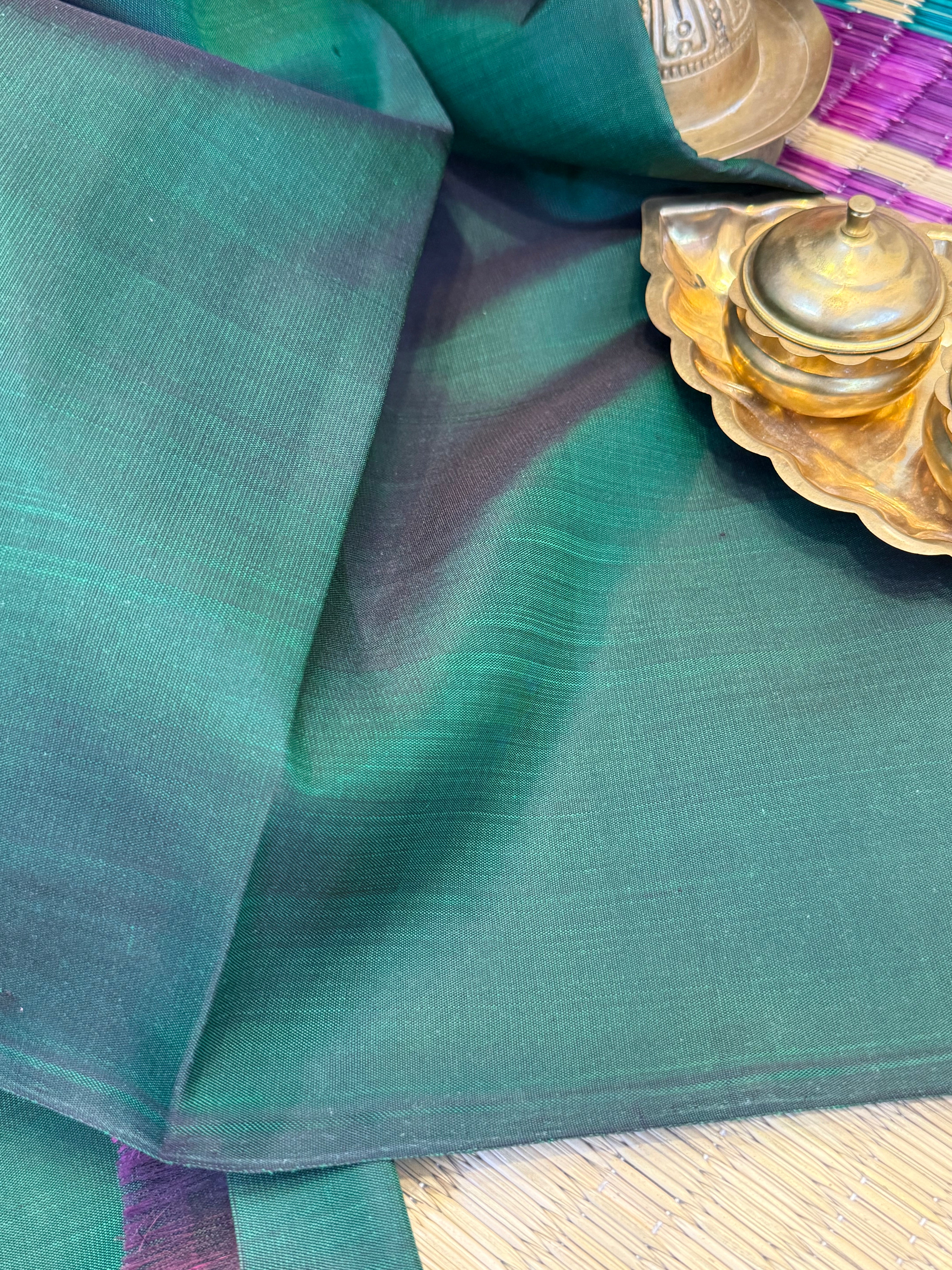Mambalam manjal kattam butta yazhi pallu borderless/ Kanjipuram silk CL7612