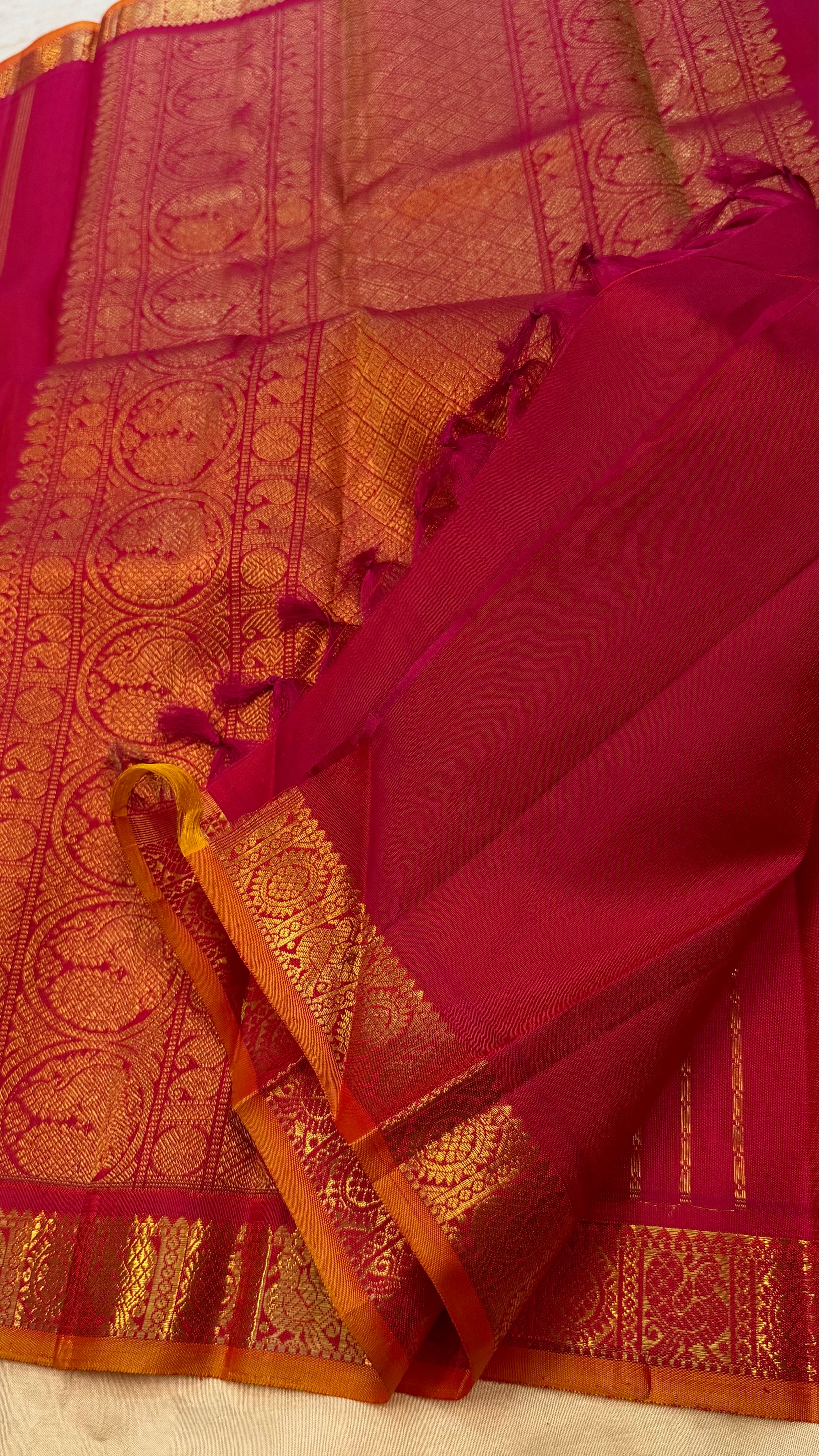 Pinkish orange  Laksham Butta / Kanjipuram silk