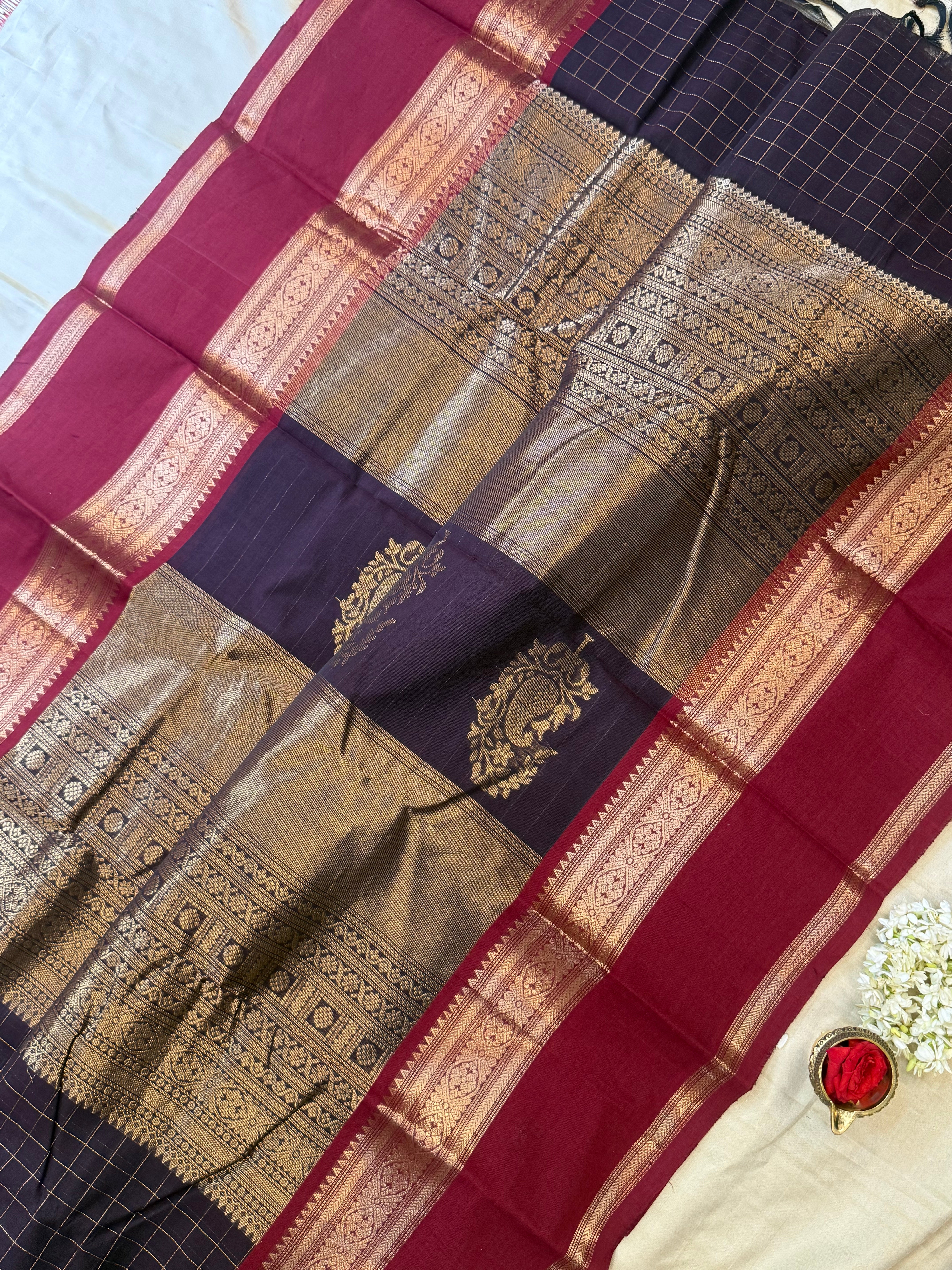 Nagapazham and araku border butta / Kanchi Cotton