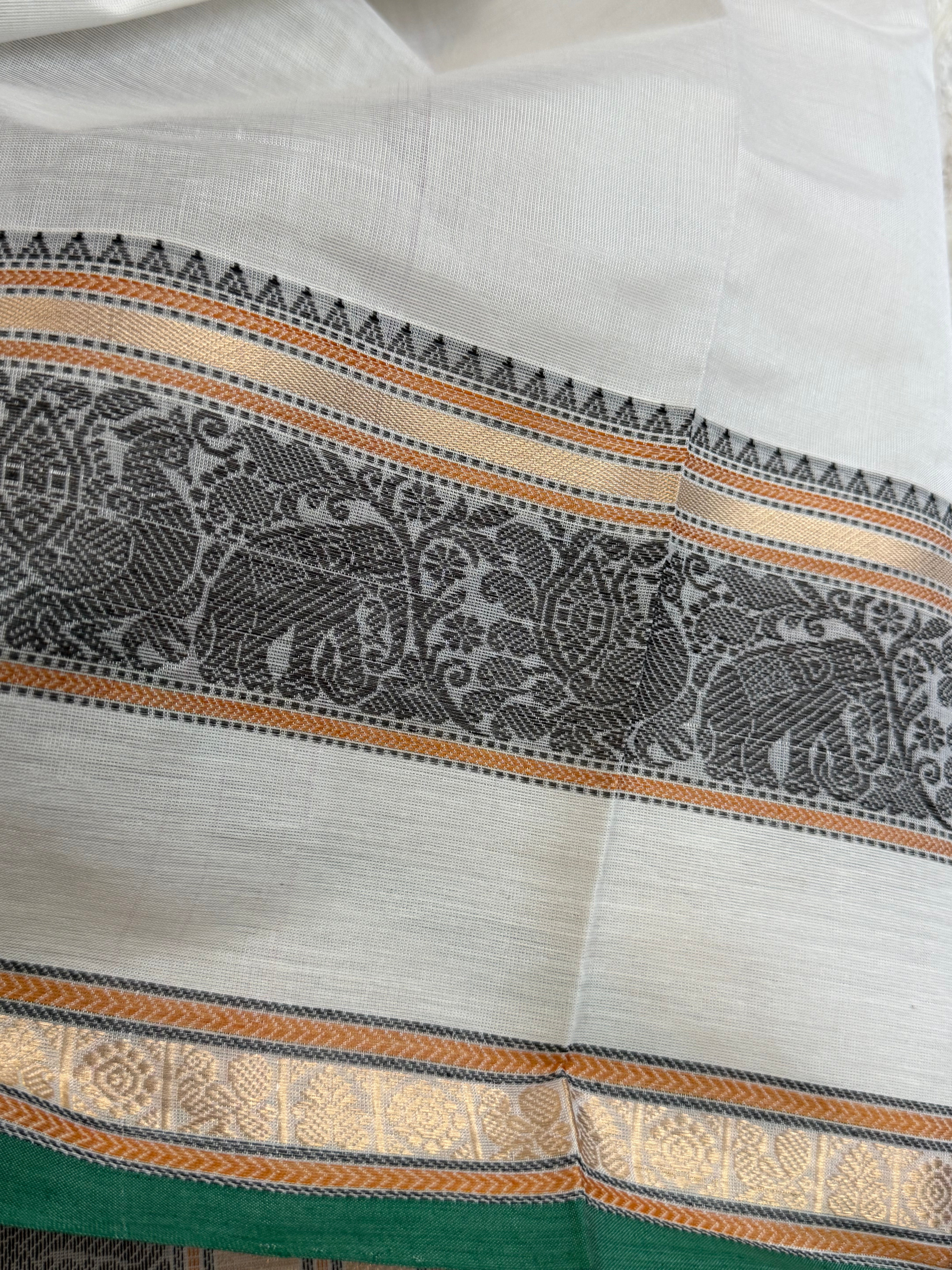 Offwhite unique pallu/ Silk Cotton