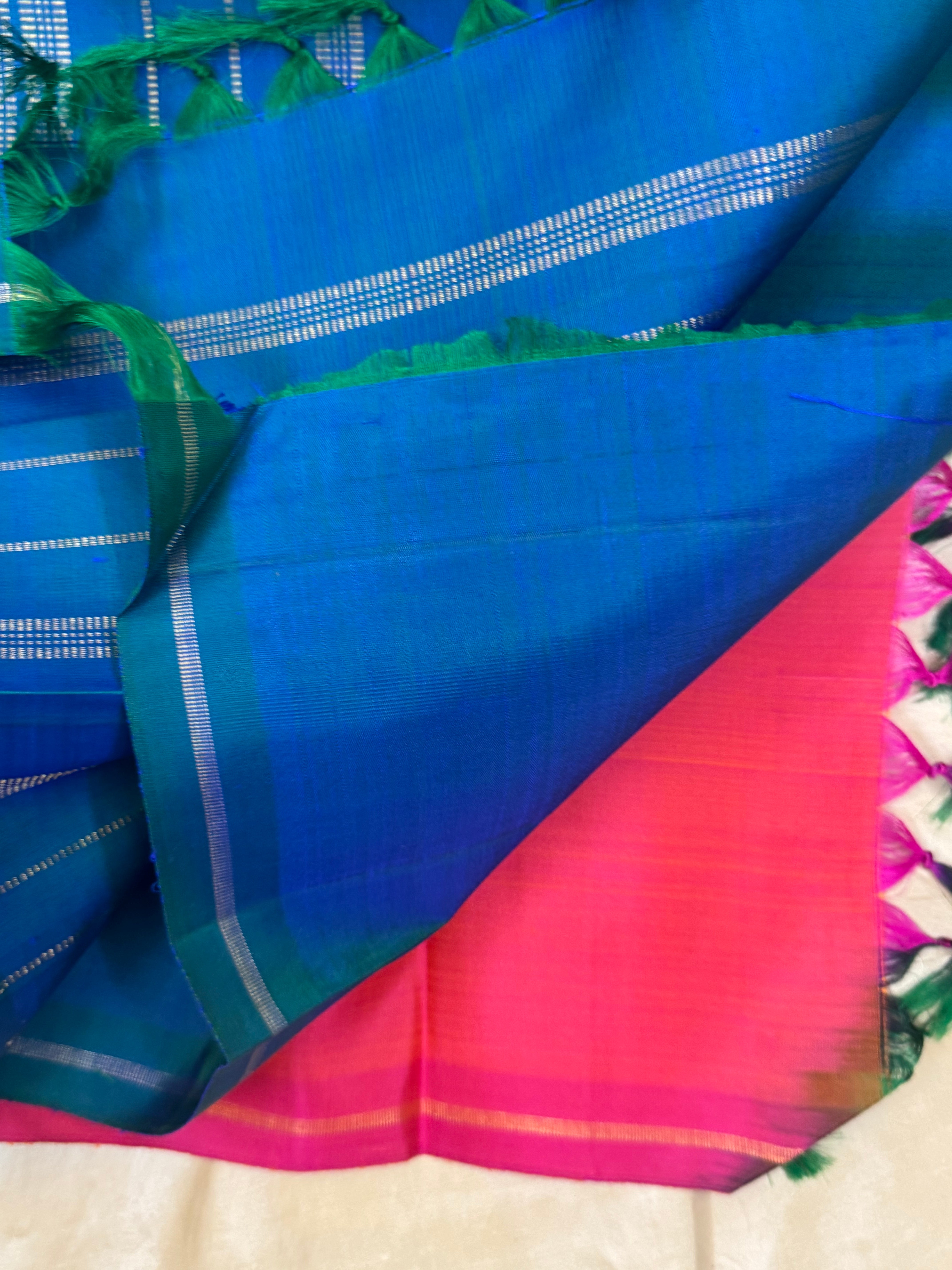 Malli moggu dual tone pink  / Kanjipuram silk