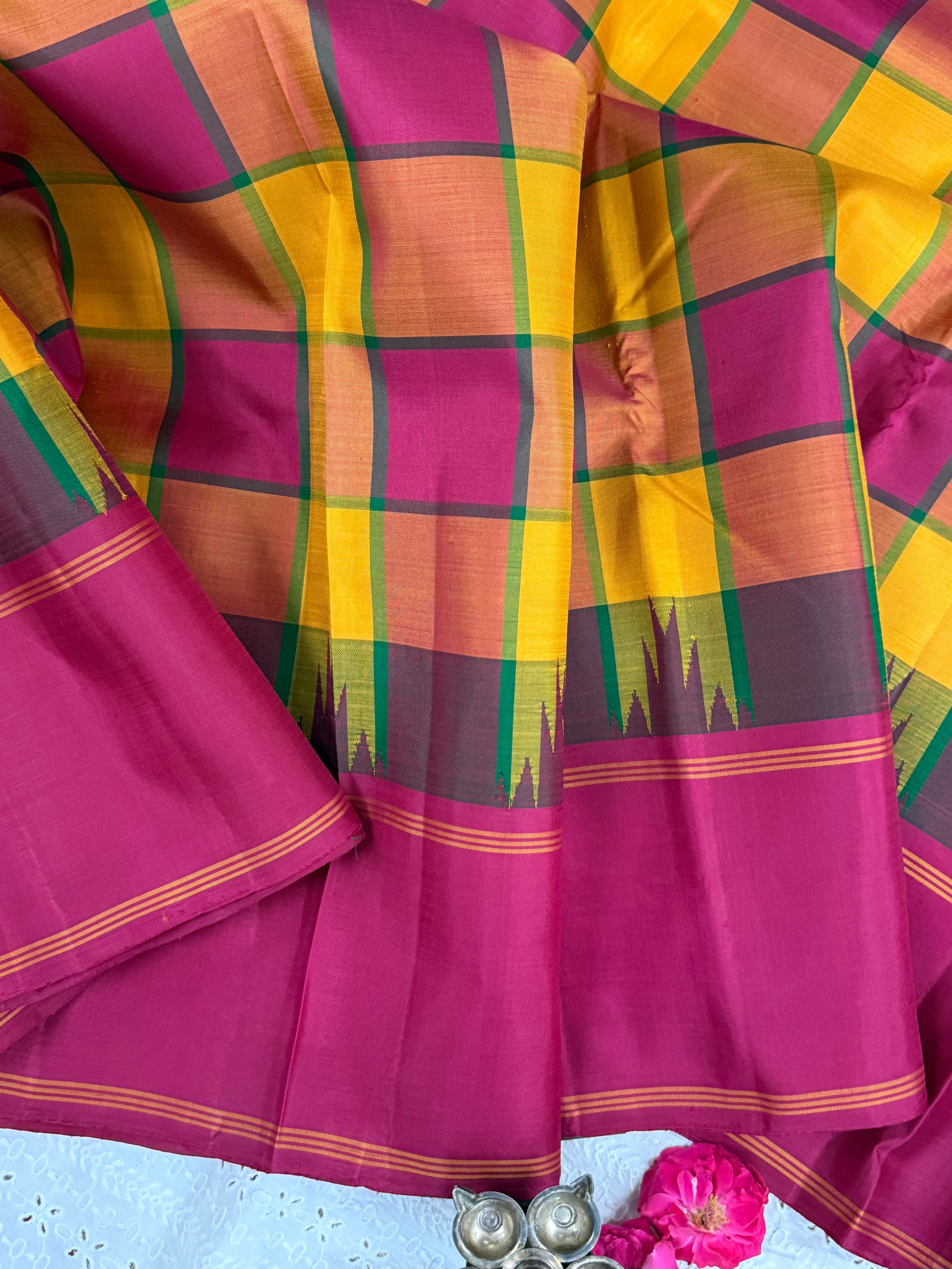 Paalum pazhamum kattam / Arani silk
