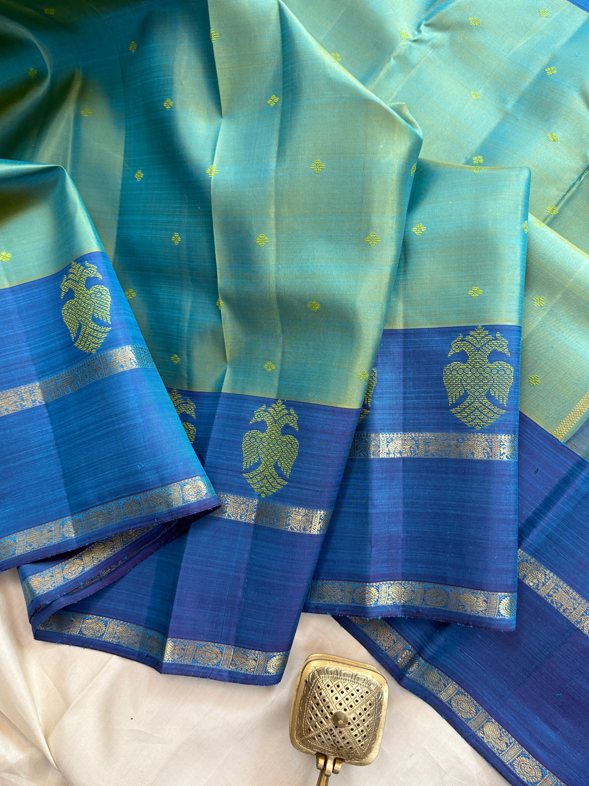 Aqua blue and iruthalaipakshi butta/kanjipuram silk saree clsa 11621