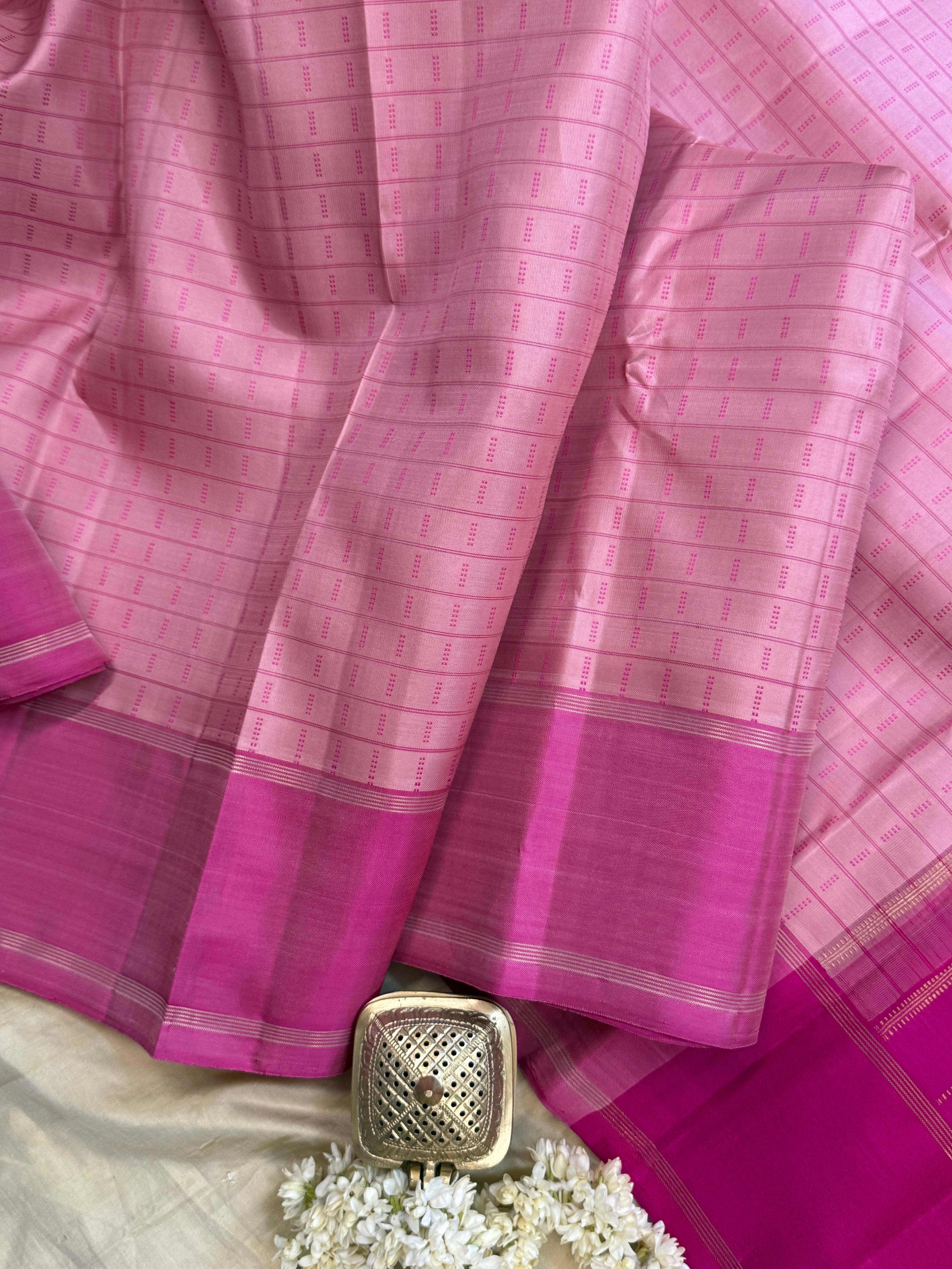 Pink pooja check butta/ Kanjipuram silk