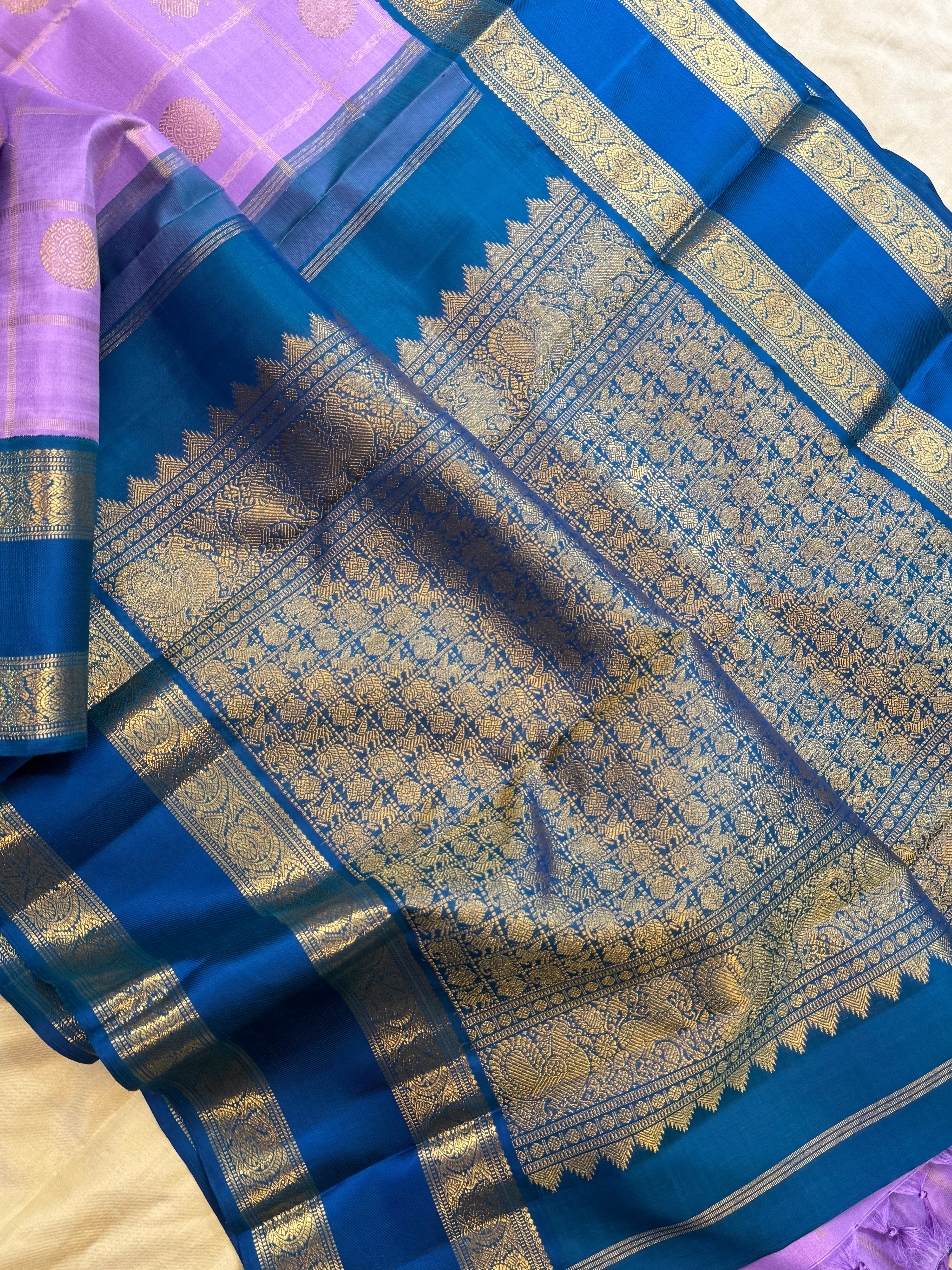 Lavender kattam annam and chakram and rama green kai korvai / Kanjipuram silk