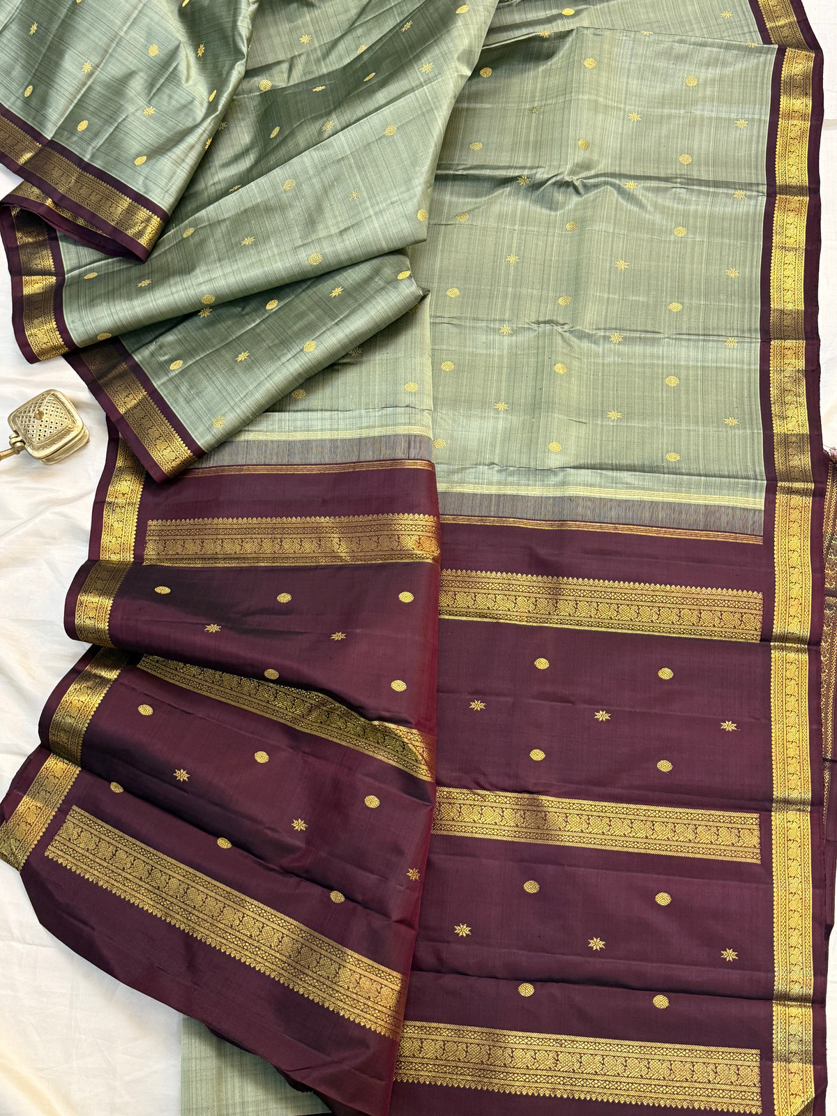 pastel olive green and small border pure Zari / kanjipuram silk saree clsa 12032