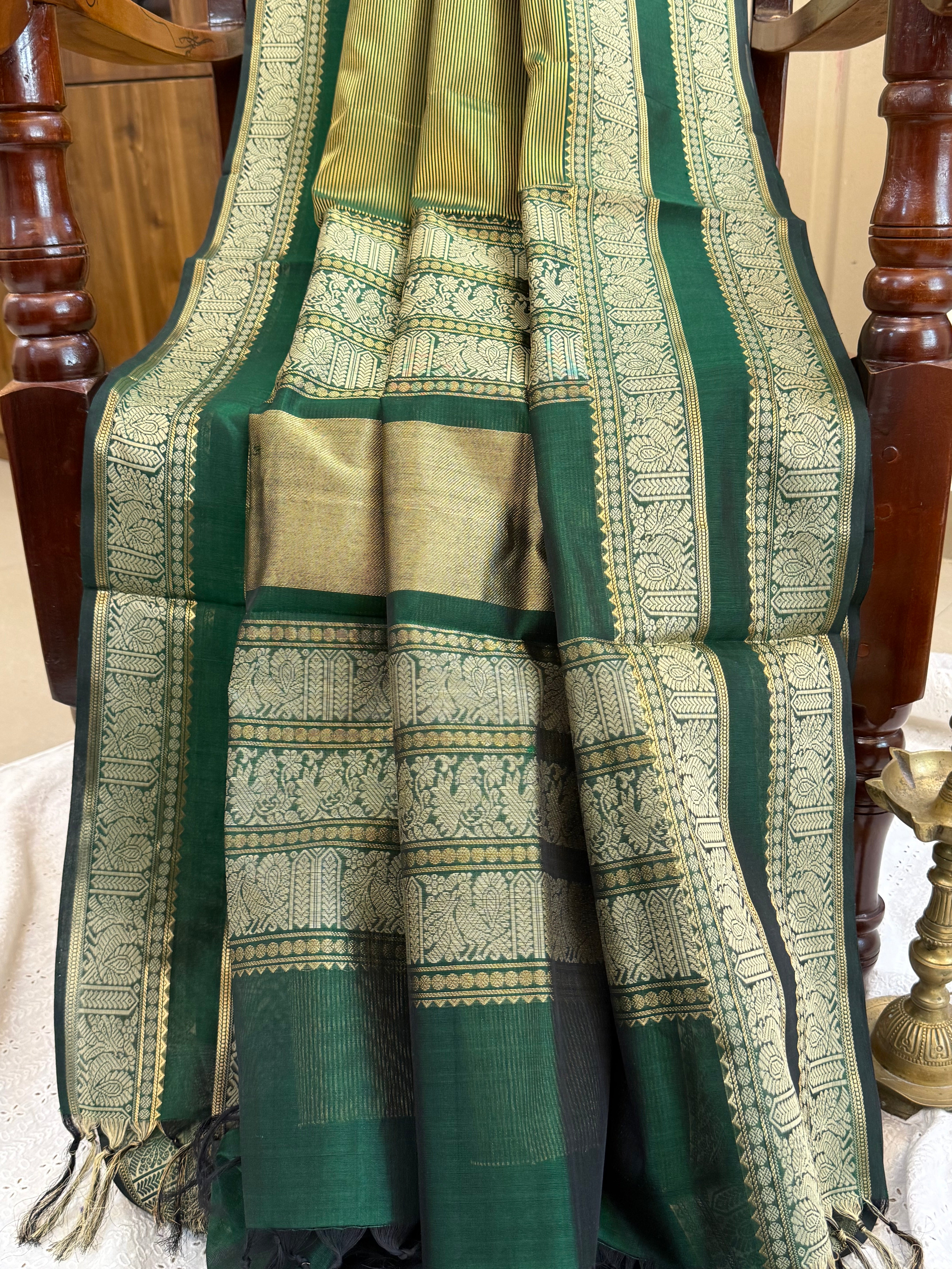 Leaf green vairaoosi rettapet border/ Premium Silk Cotton CL 8290