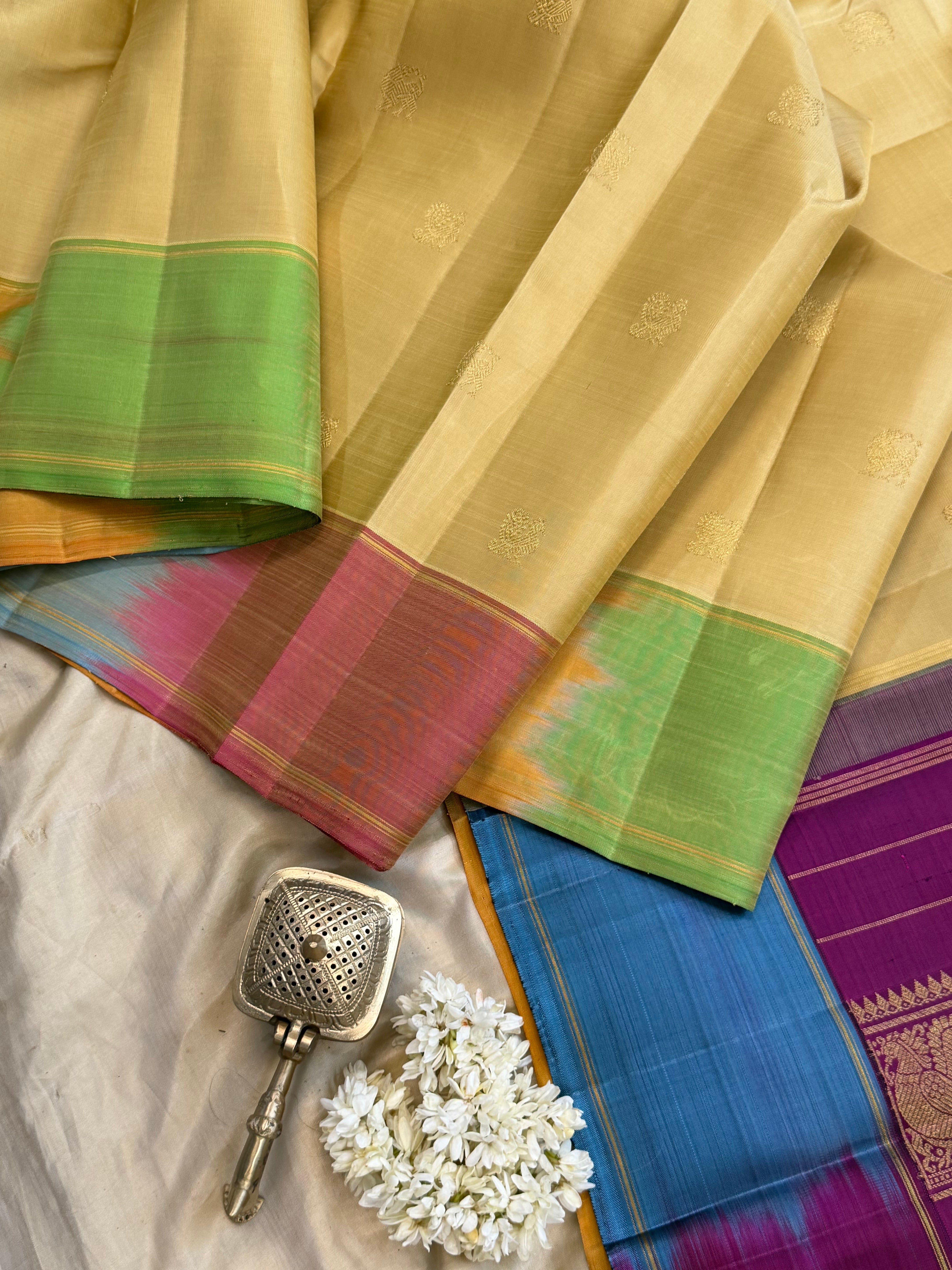 Cream ivory multi colour border  pure Kanjipuram silk CL10129