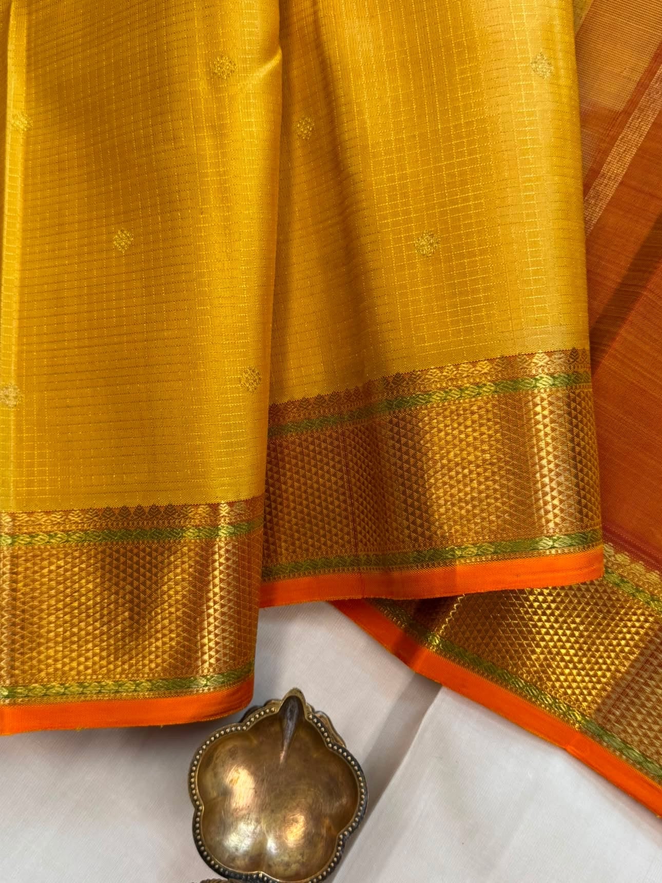 Golden yellow pure Zari Kattam / kanjipuram silk saree CLSA 10356