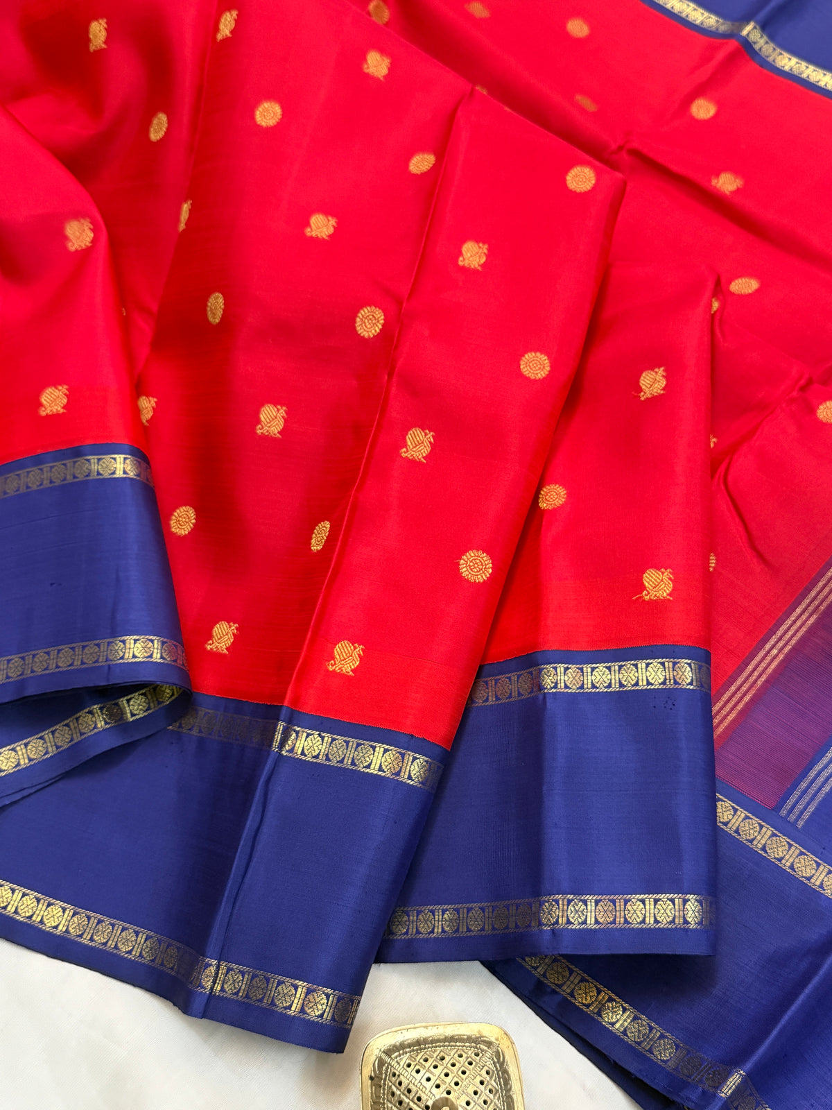 Navarathri - Day 4 Red Colour pure Zari Rettapet butta Korvai /Kanjipuram silk sree Clsa 6682