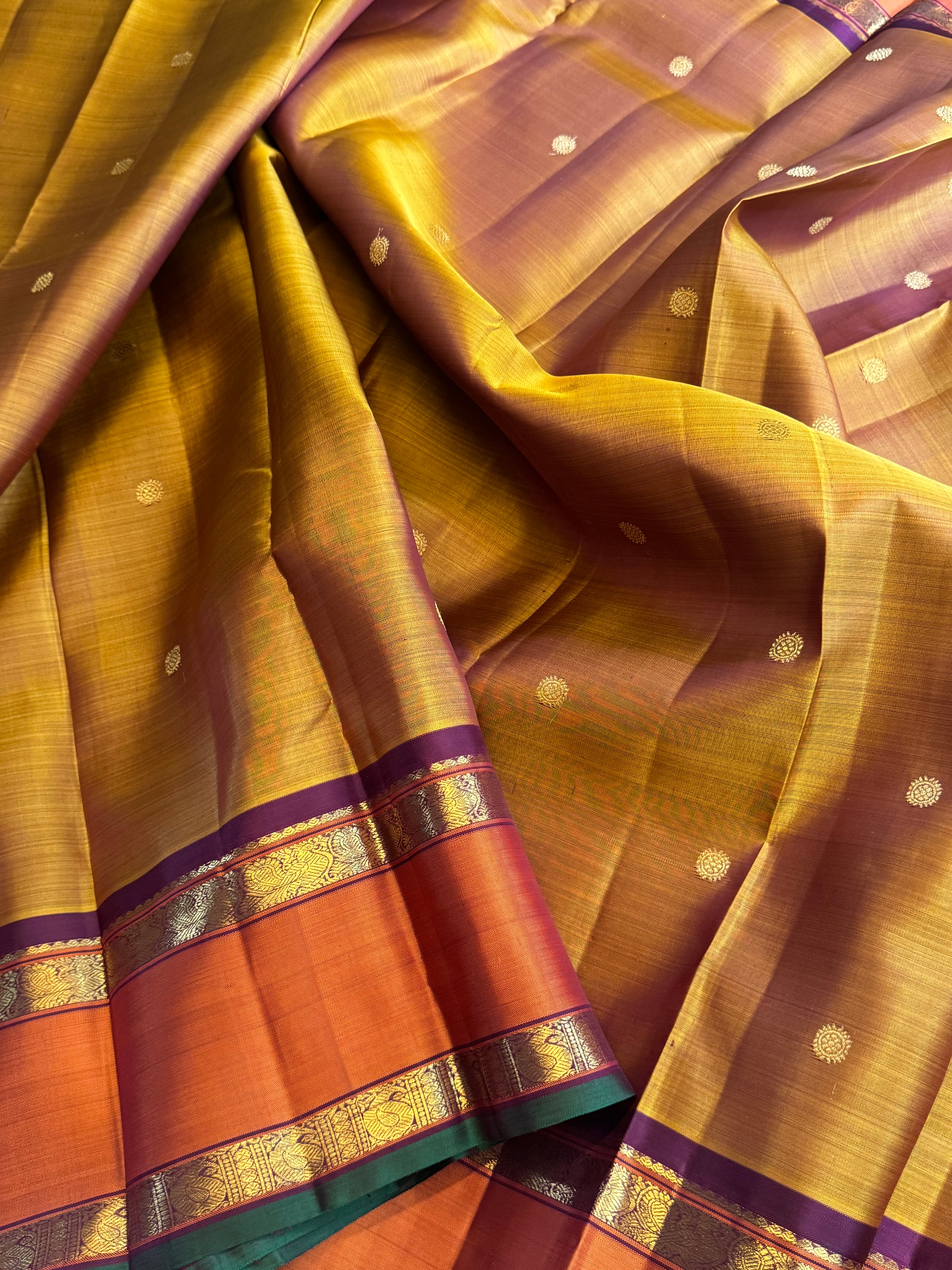 Poonvandu rettapet border/ Kanjipuram silk
