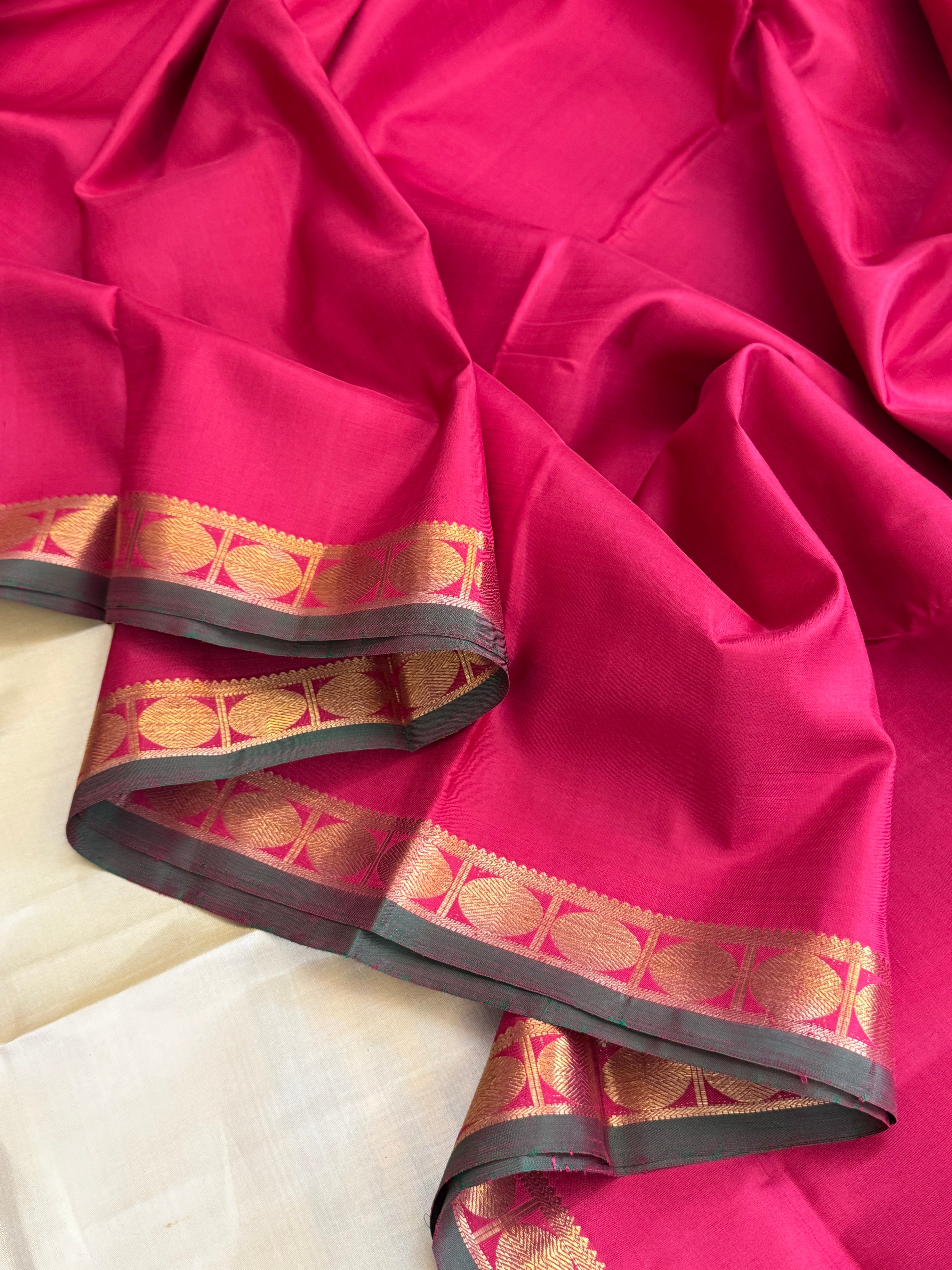 10 YARDS / KANJIPURAM SILK SAREE