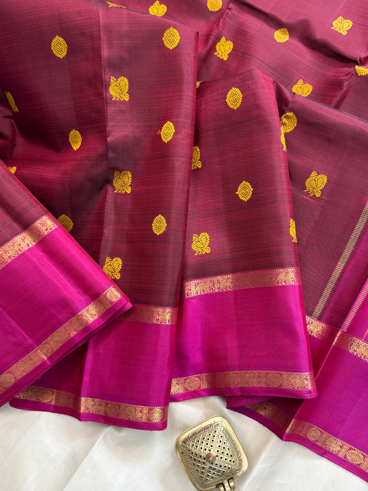 Maroon rettapet zari and body thread butta clsa 5569