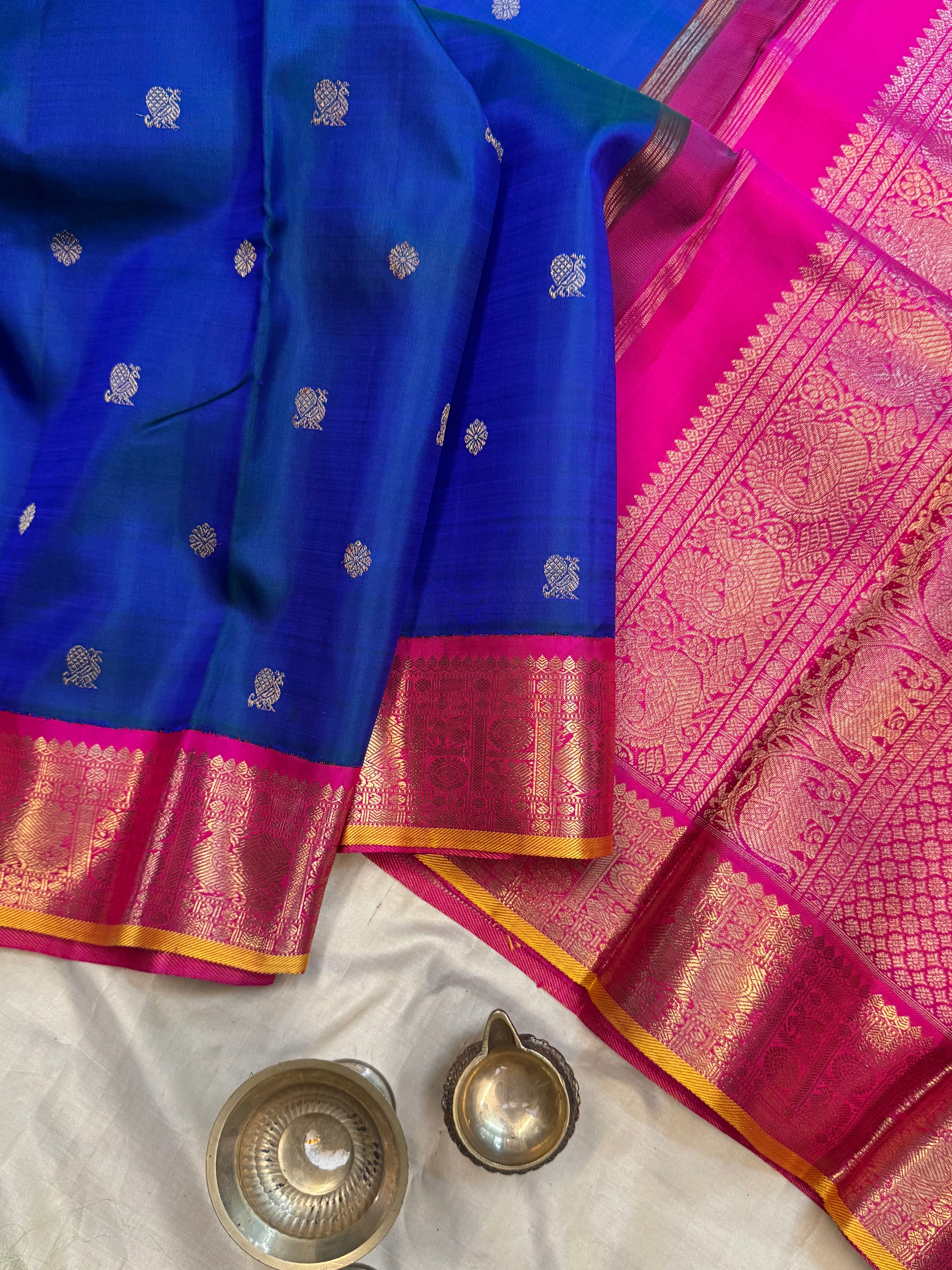 AALAYAM :  Mayilkazhuthu kanjipuram silk