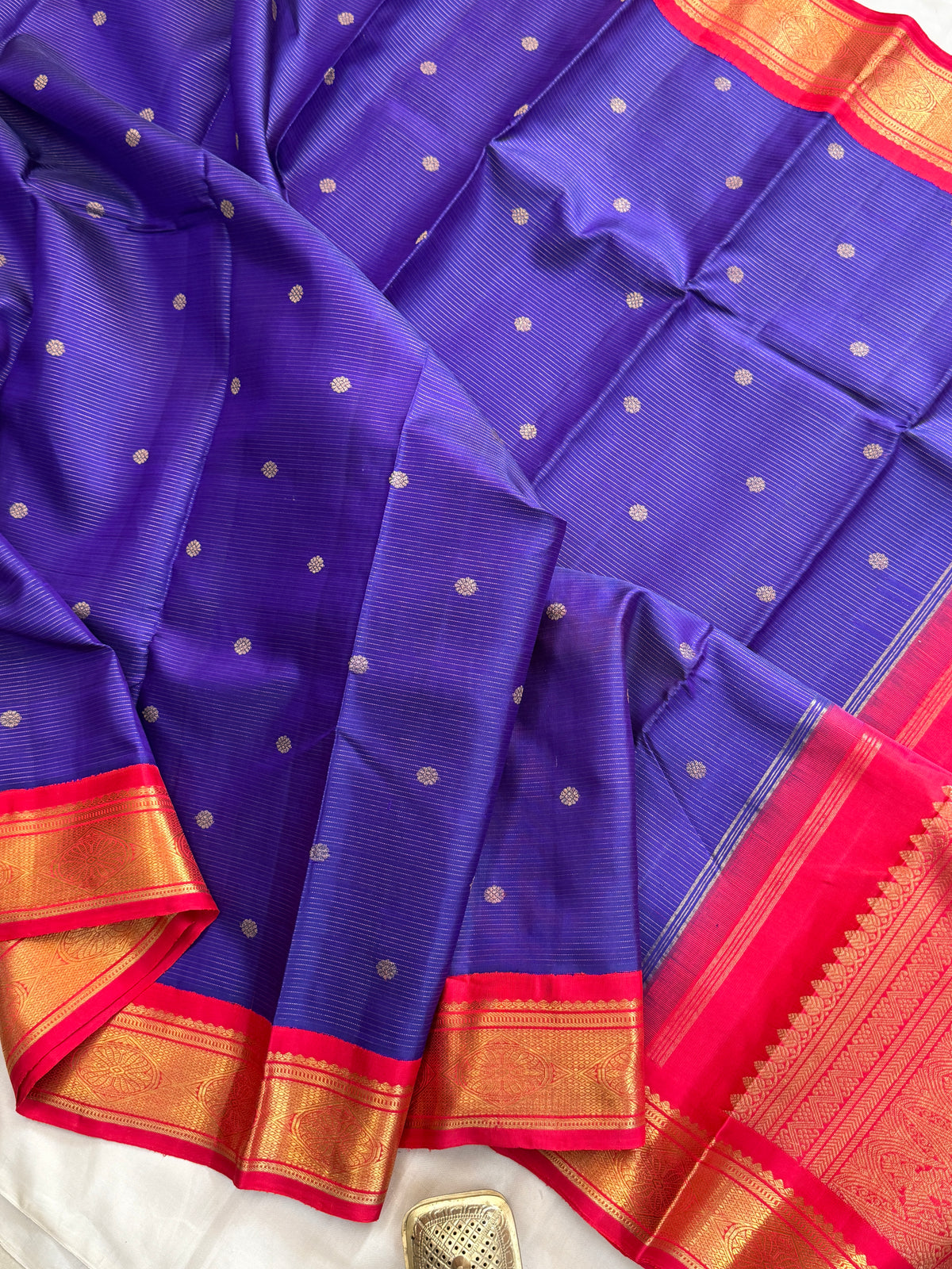 Brinjal blue - Day 3 Navarthri colour pure Zari Kanjipuram silk / blue Vairaoosi Butta clsa 949