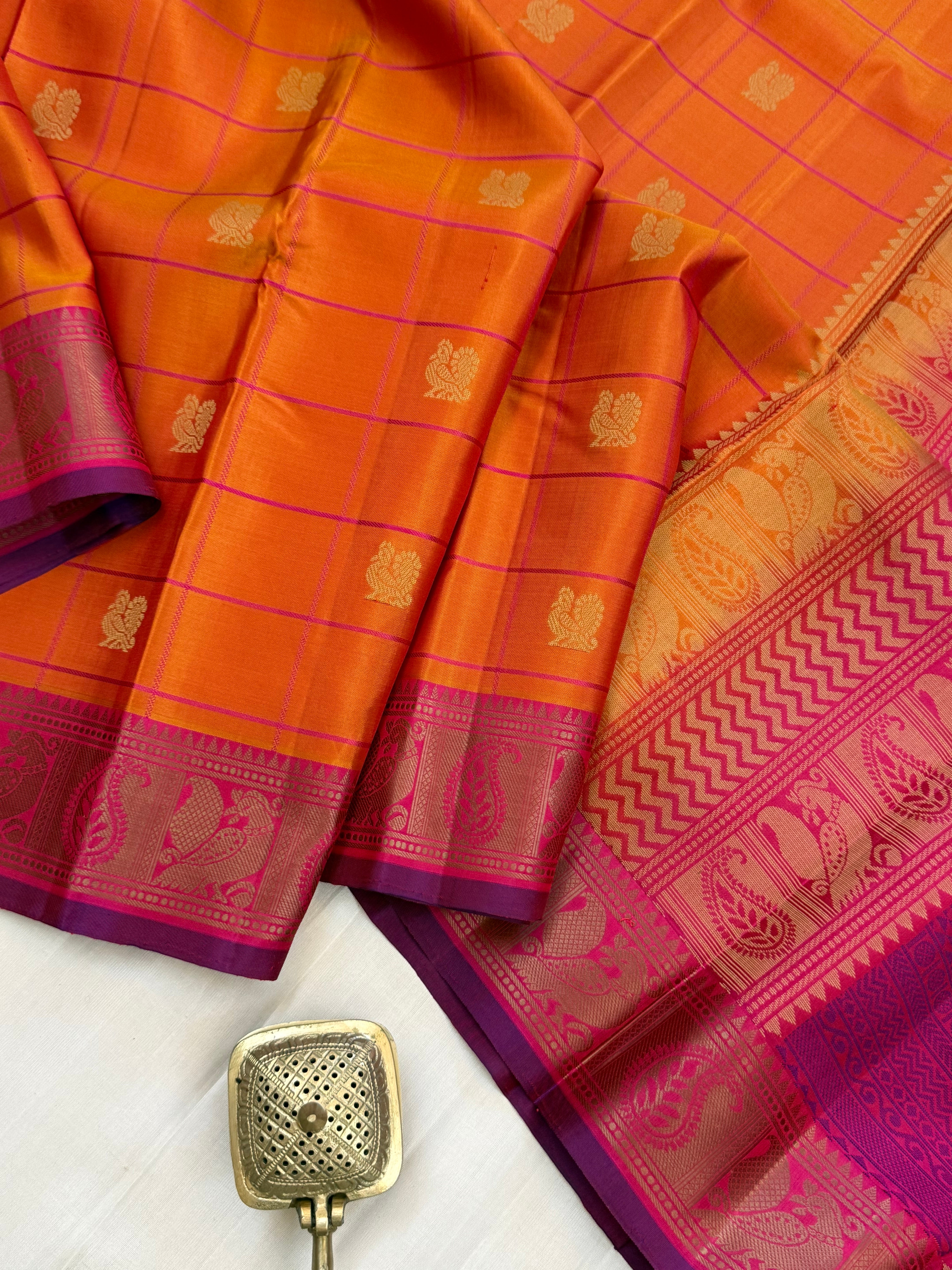 Simha and pink kattam butta /Varnangal thread work CLSA11278