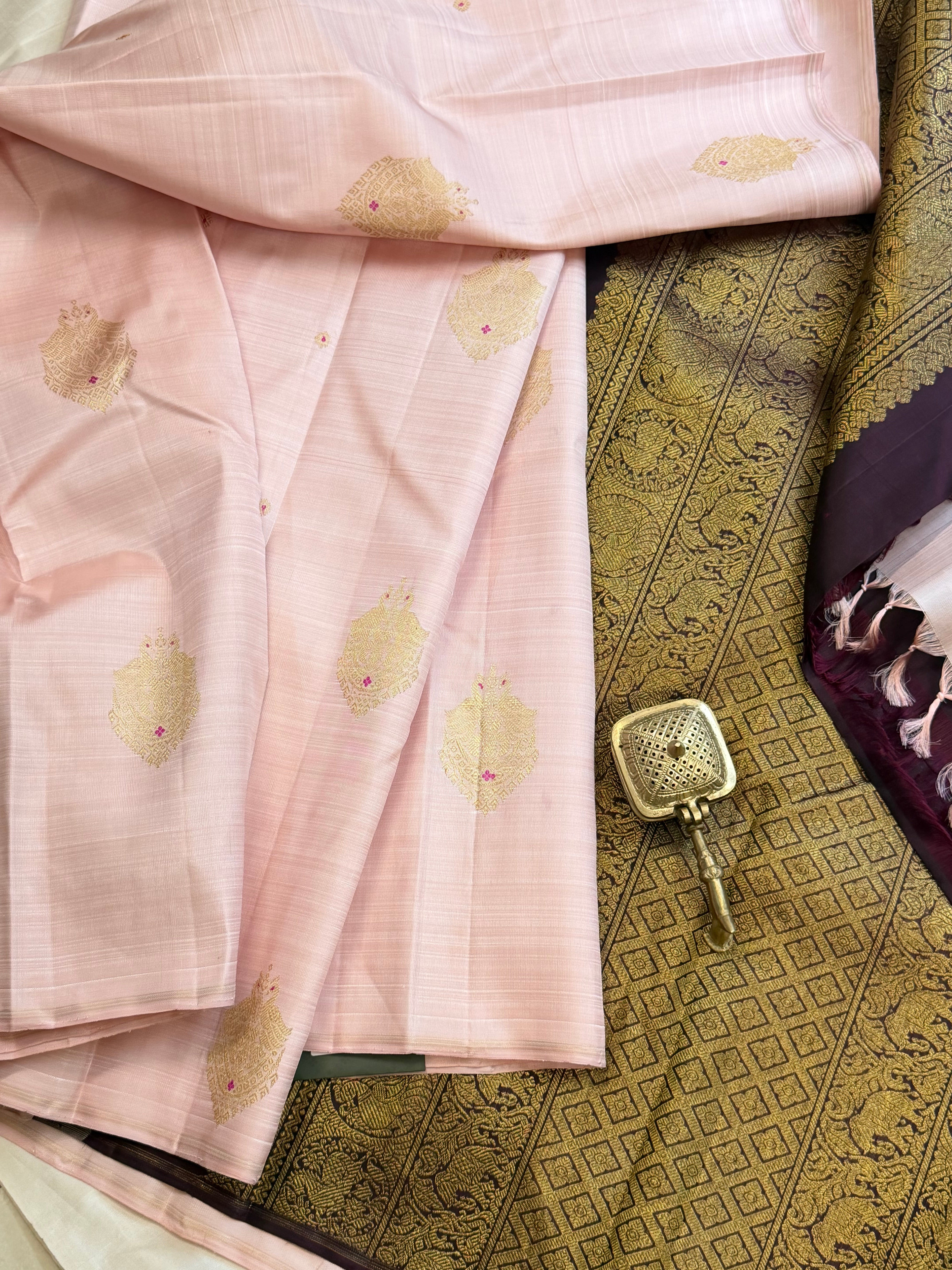 Malligai : pastel light pink meenakari Zari Kanjipuram silk