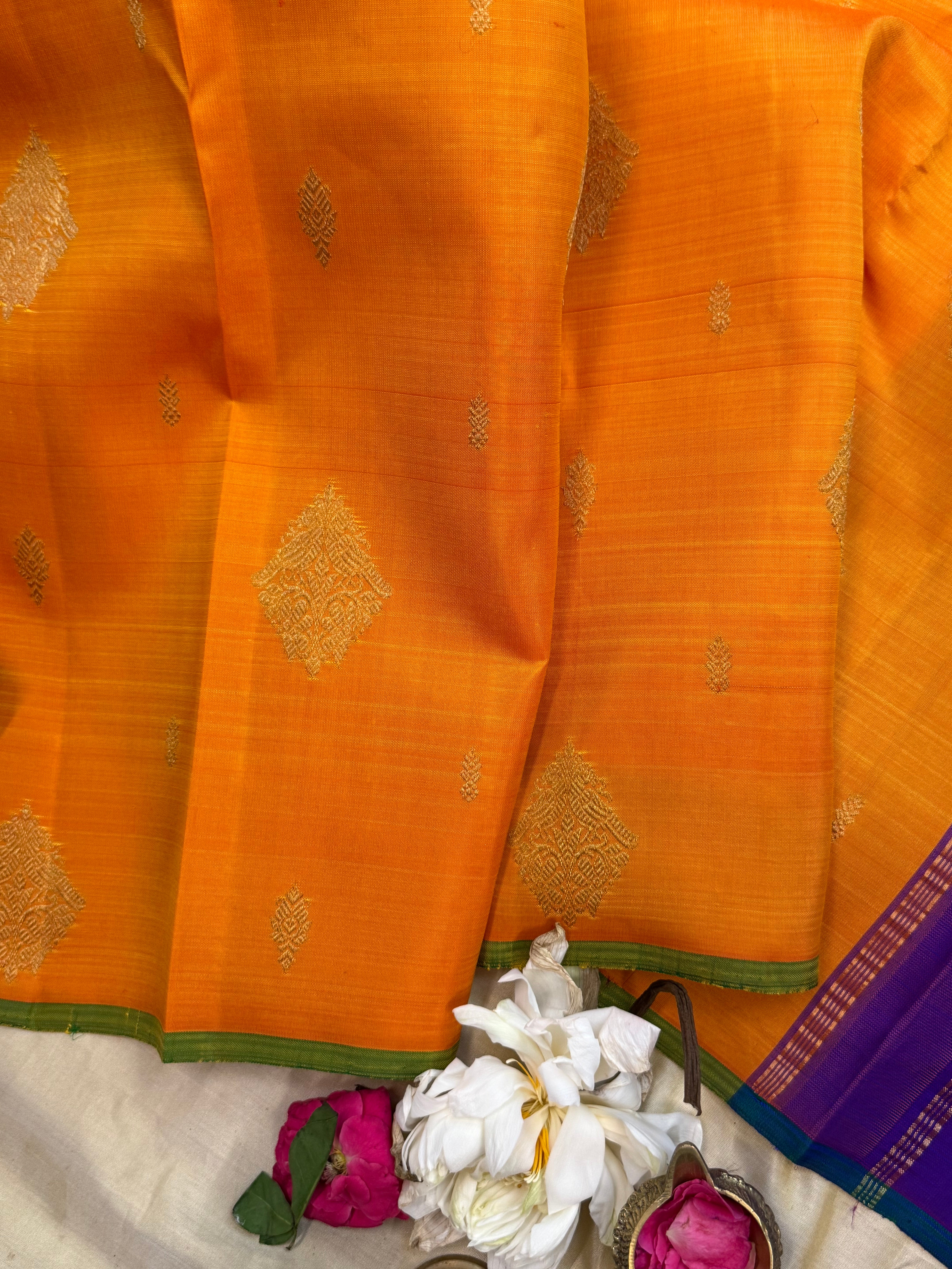 Mambalam manjal borderless/ Kanjipuram silk