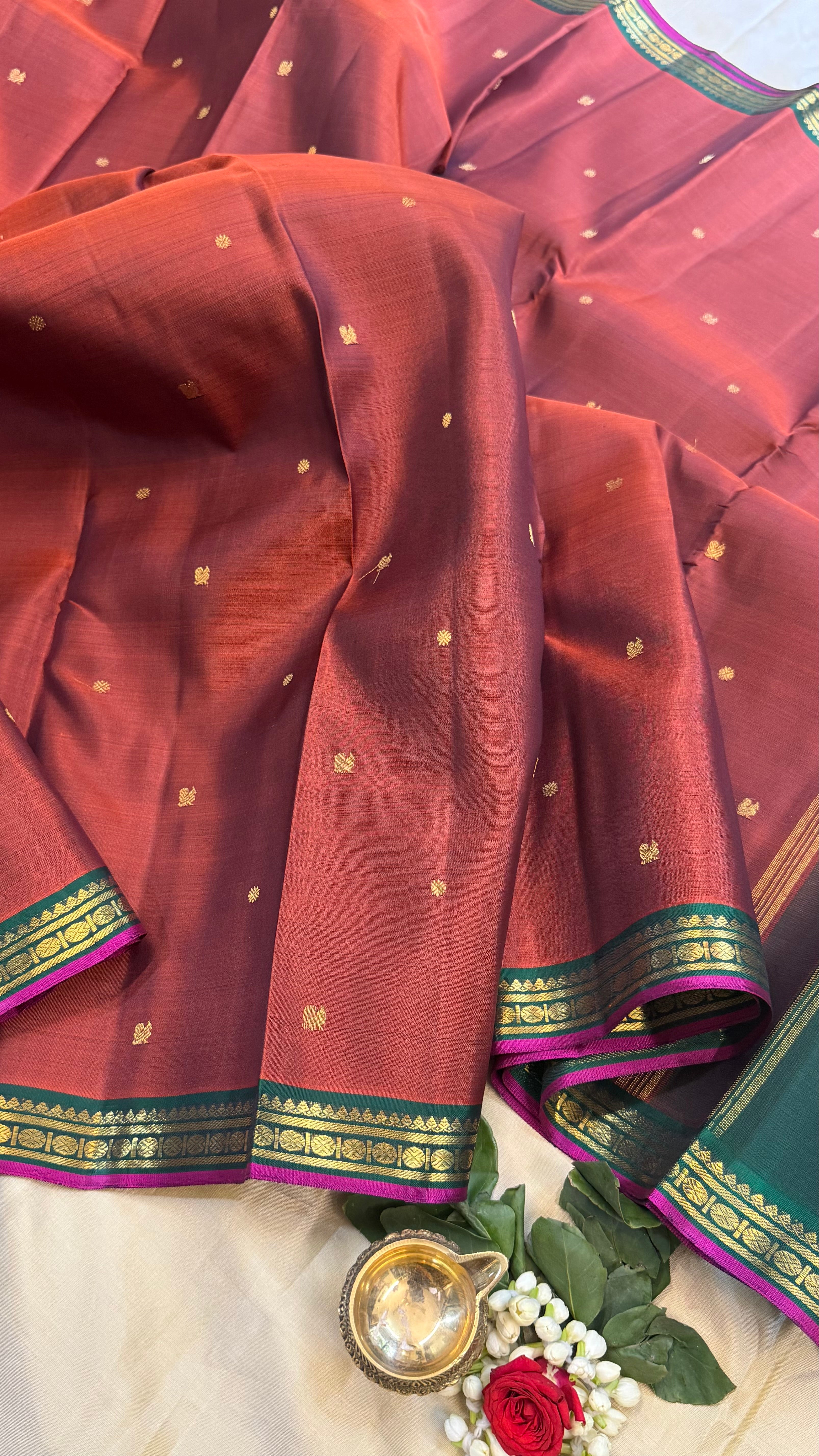 Dark brown and green small border/ Kanjipuram Silk