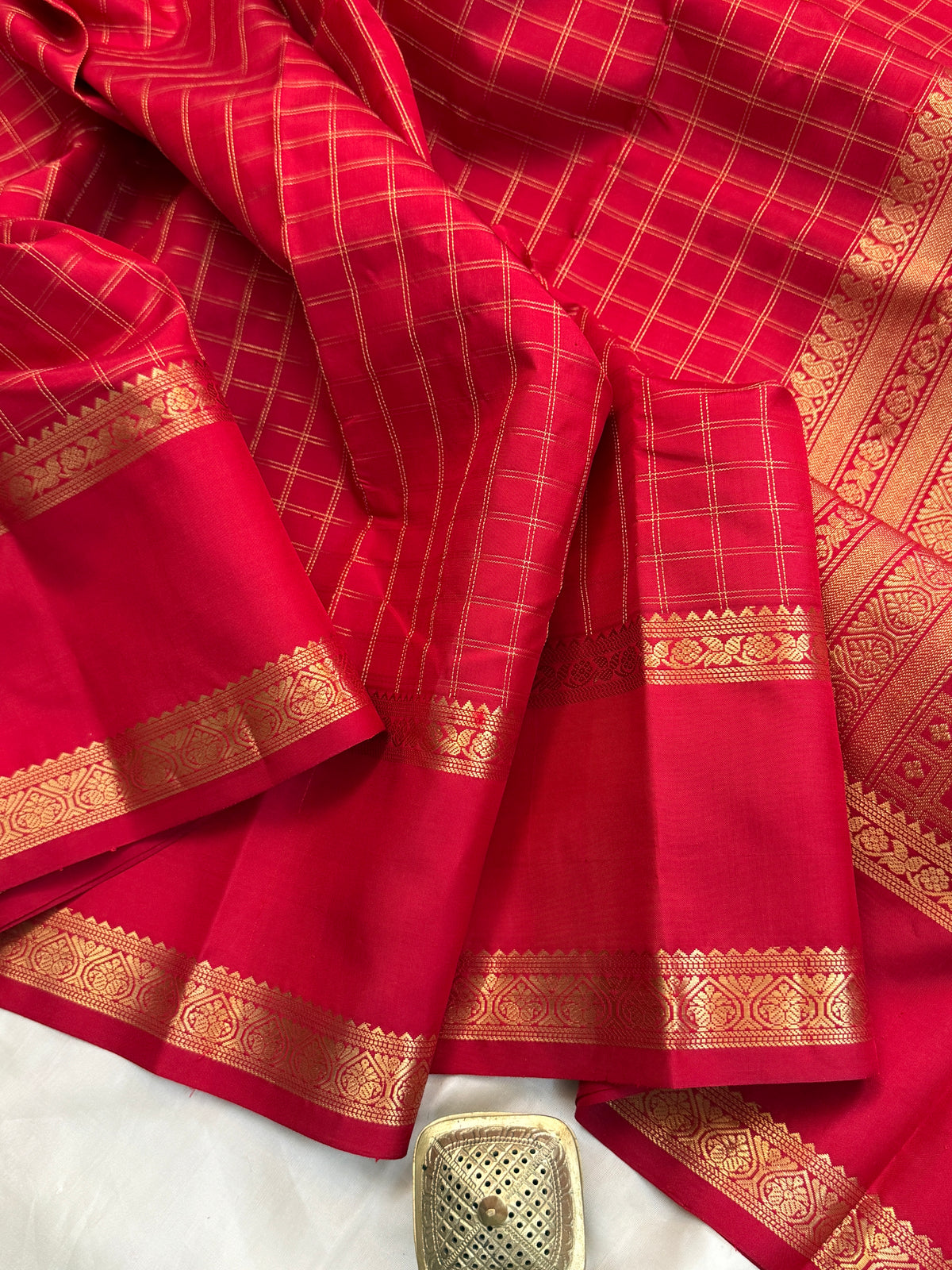 special edition- unique pallu and body zari kattam pure silk sarees clsa 12546