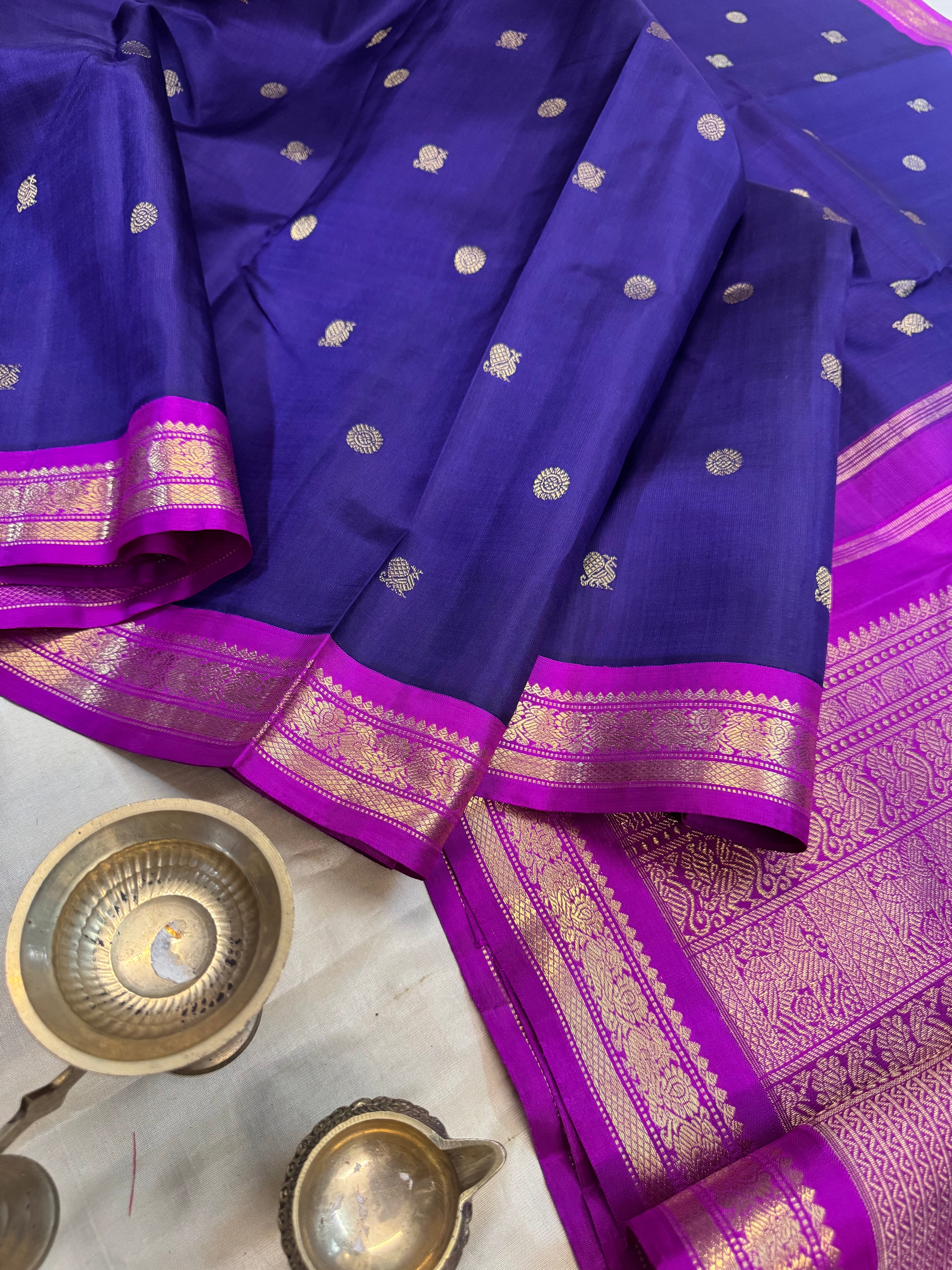 AALAYAM :Deep blue pink border korvai  kanjipuram silk