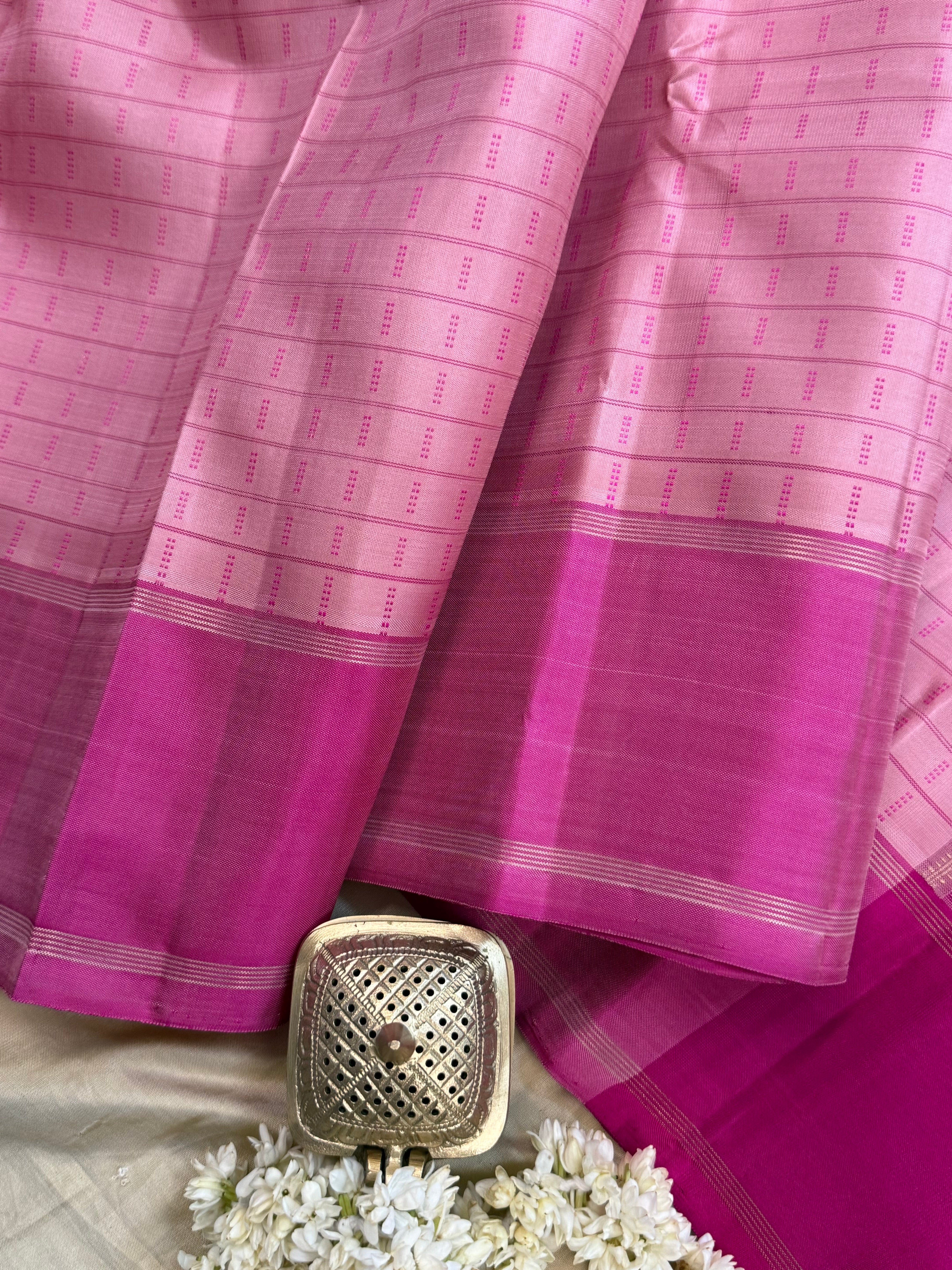 Pink pooja check butta/ Kanjipuram silk