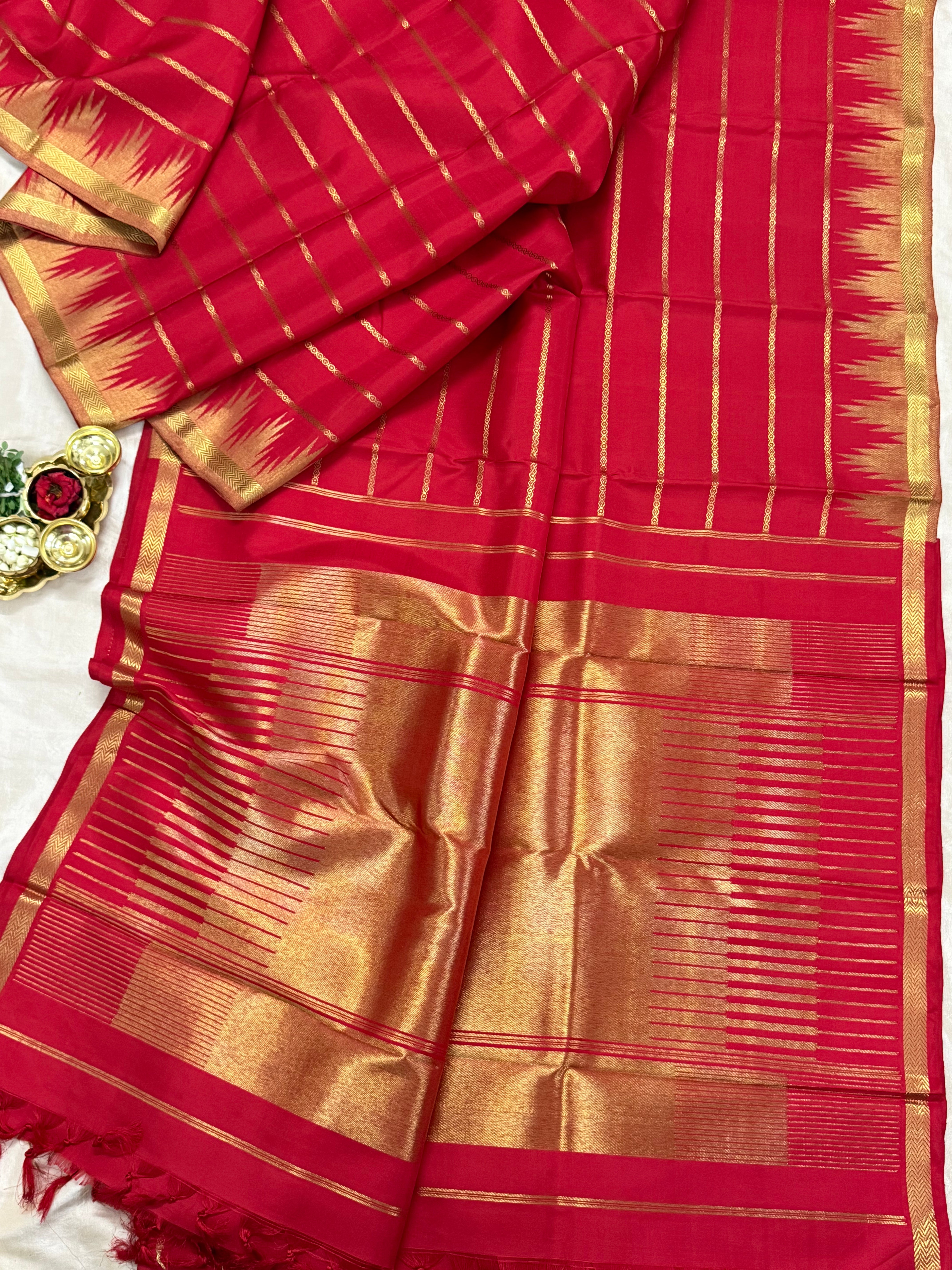 Red vintage veldhari and 8 kol / Kanjipuram silk