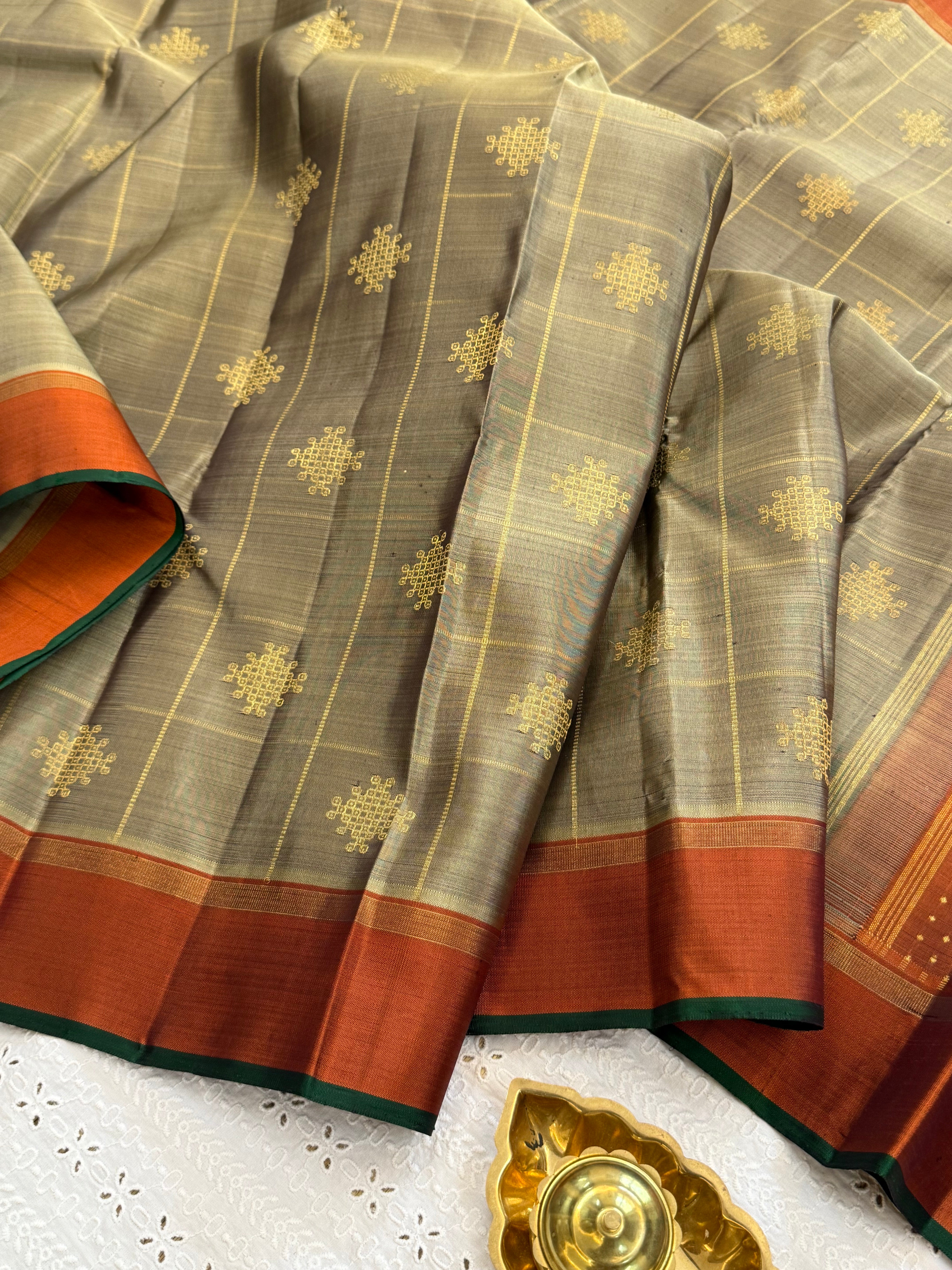 Grey kattam kolam butta and rust/ kanjipuram silk CL9001