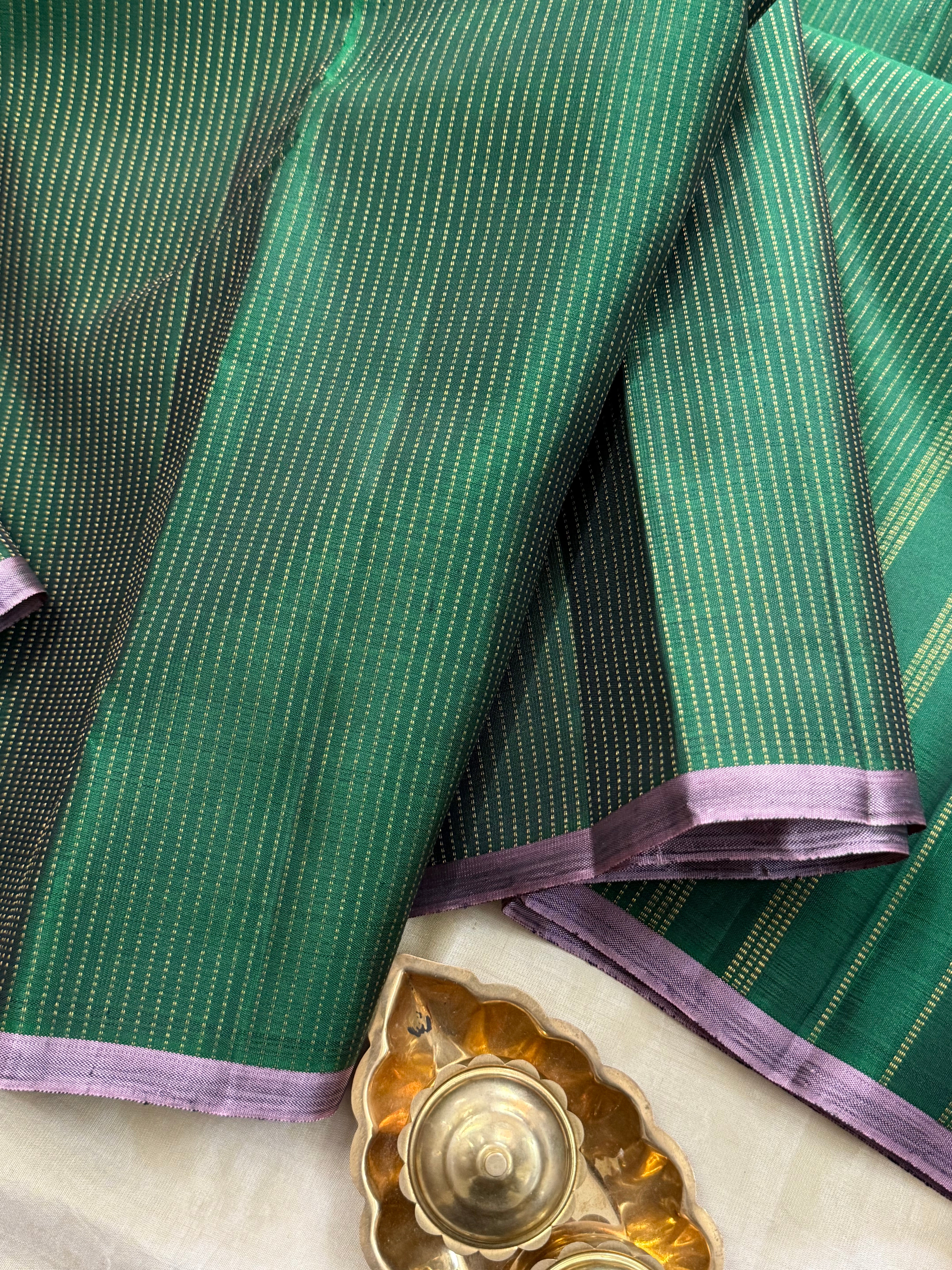 DARK GREEN BODY RISING ZARI LINE/KANJIPURAM SILK SAREE CLSA9801