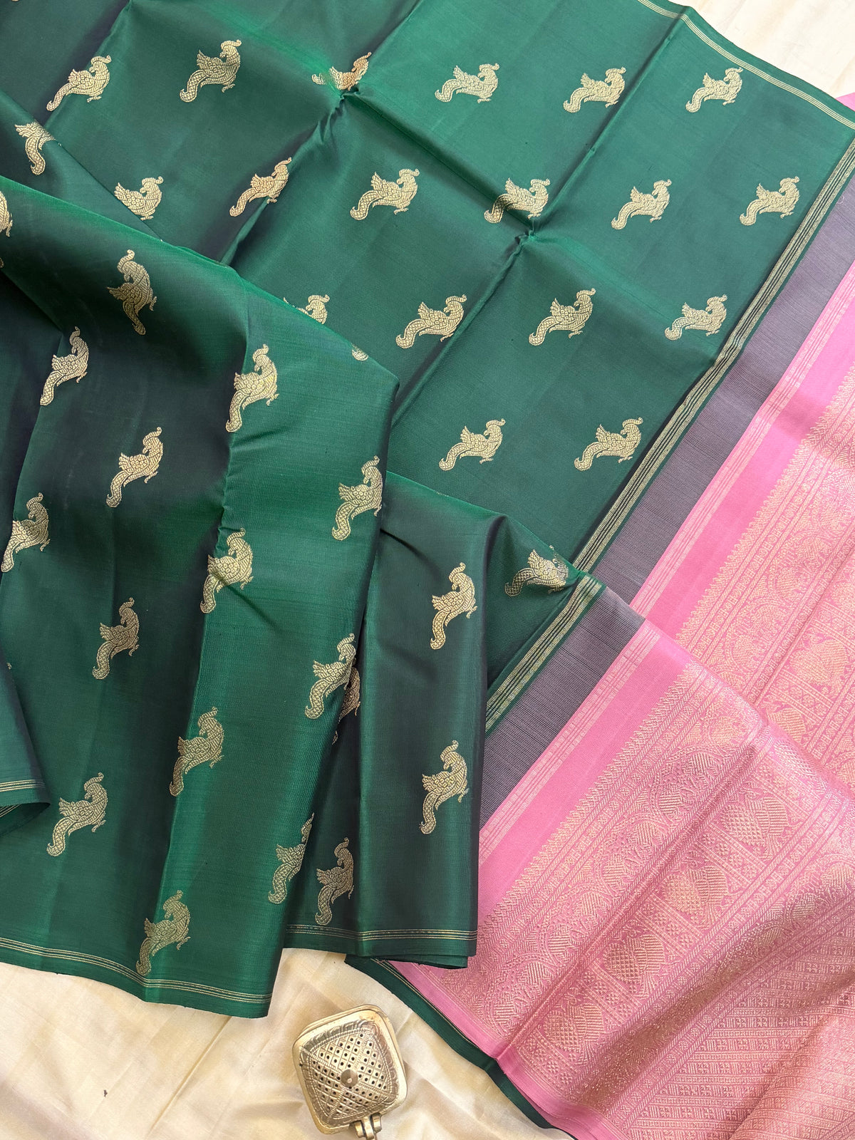 Colours of Navarathri dark green parrot Butta / pure Kanjipuram silk