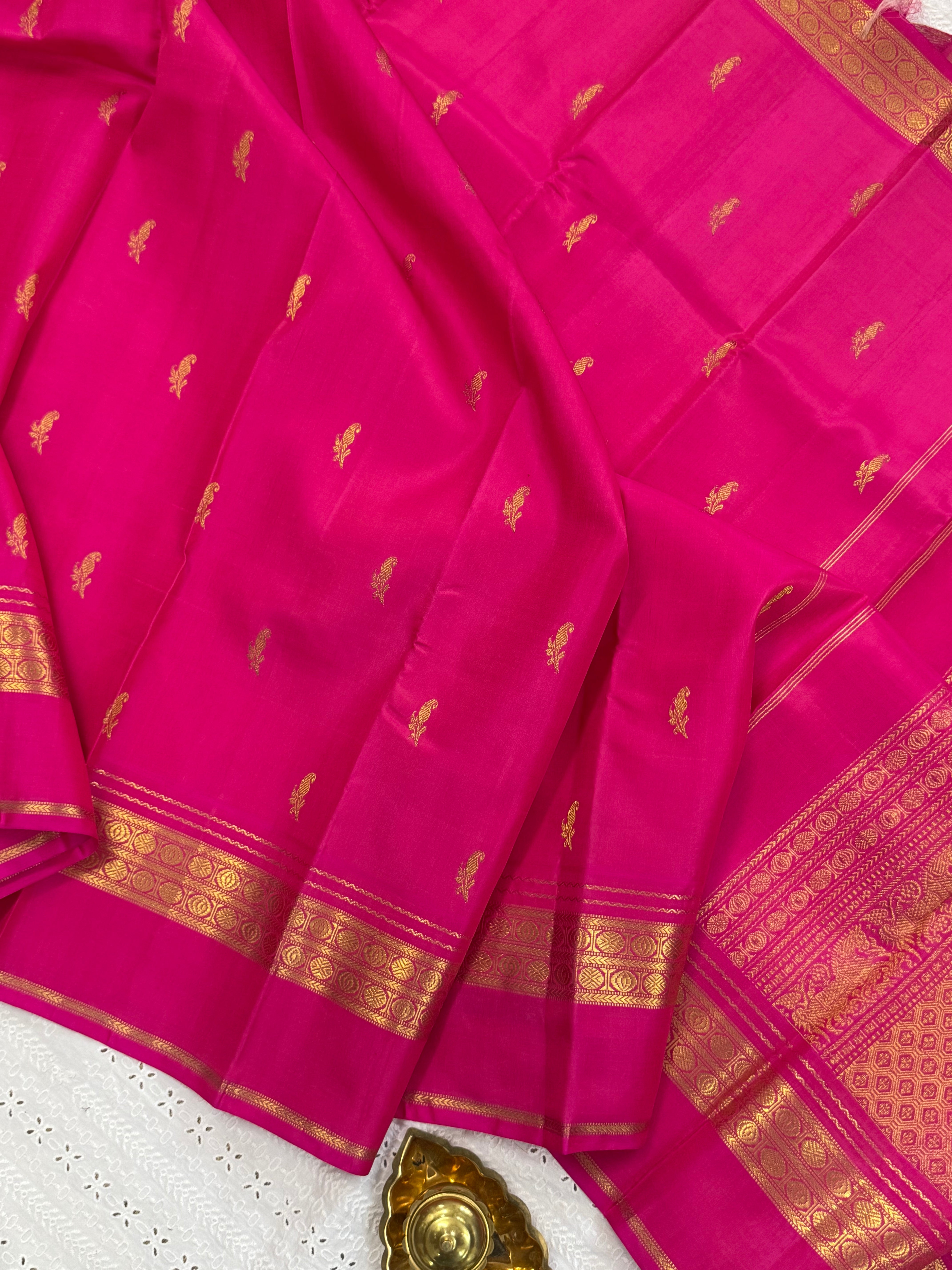 Pink kaal erangina border/ Arani Silk CLSA9864