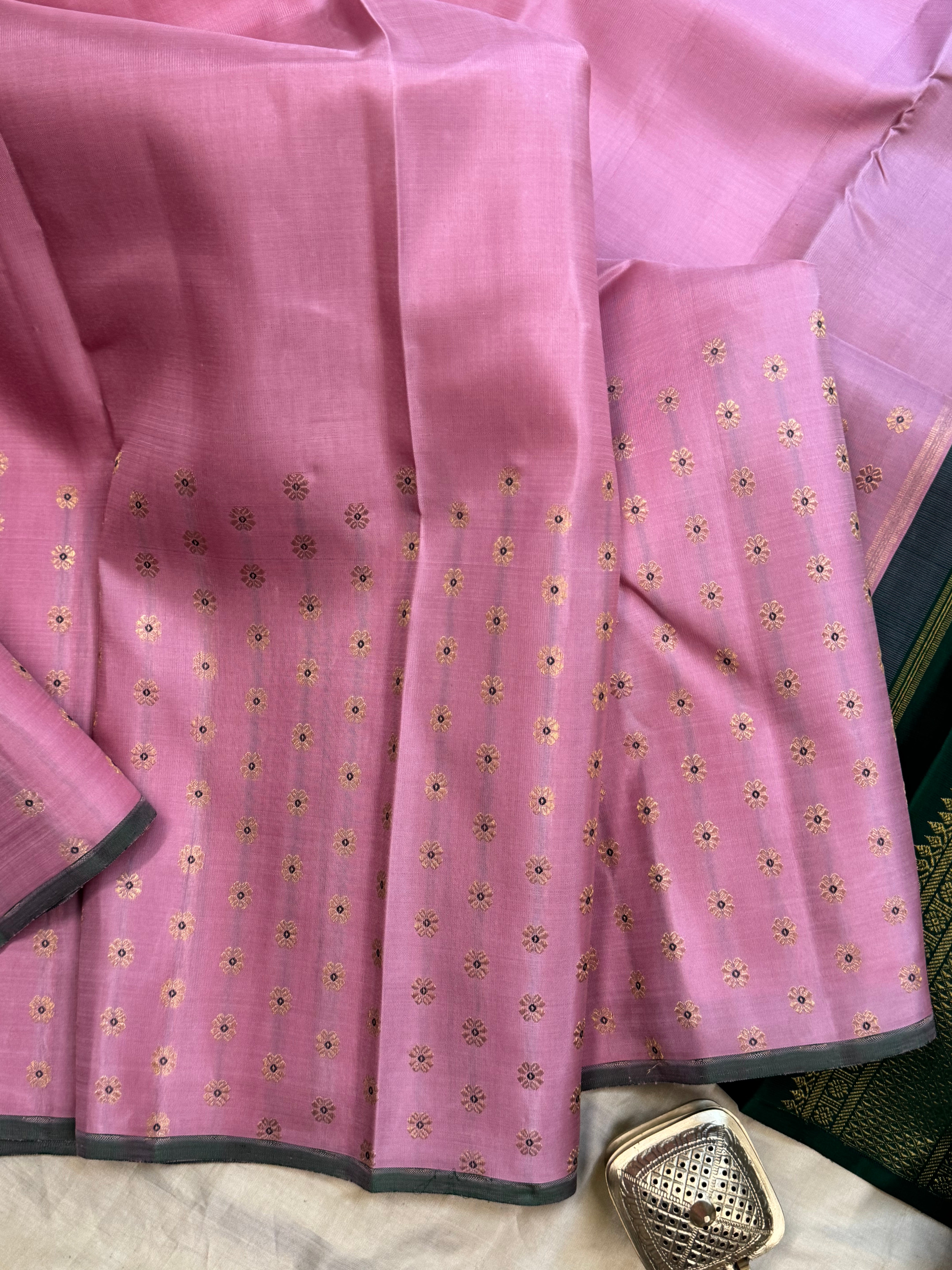 Pink Meenakari butta / kanjipuram silk
