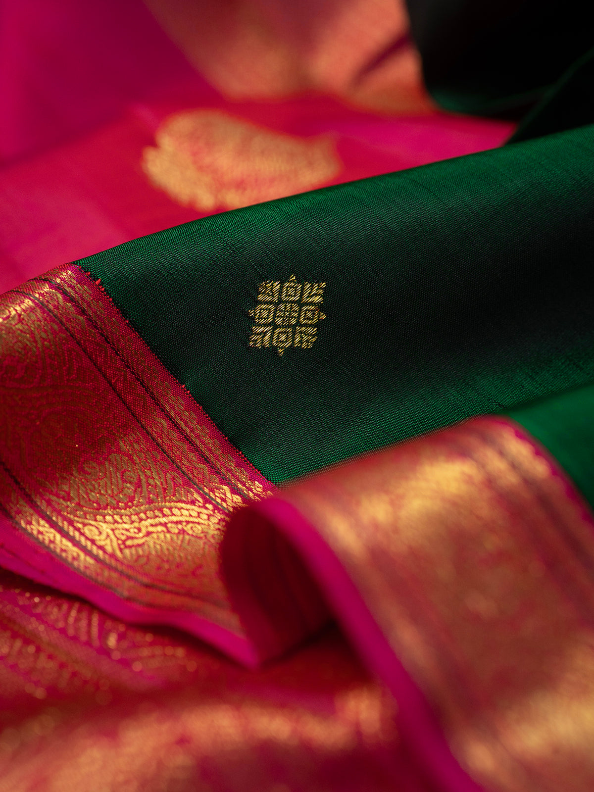 Dark green small border Korvai Kanjipuram Silk Saree CLSA11317