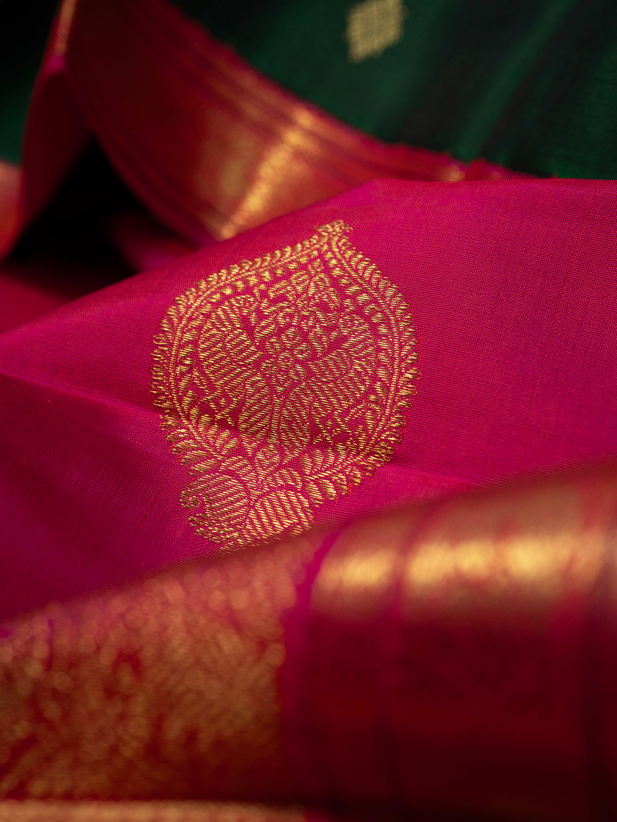Dark green small border Korvai Kanjipuram Silk Saree CLSA11317