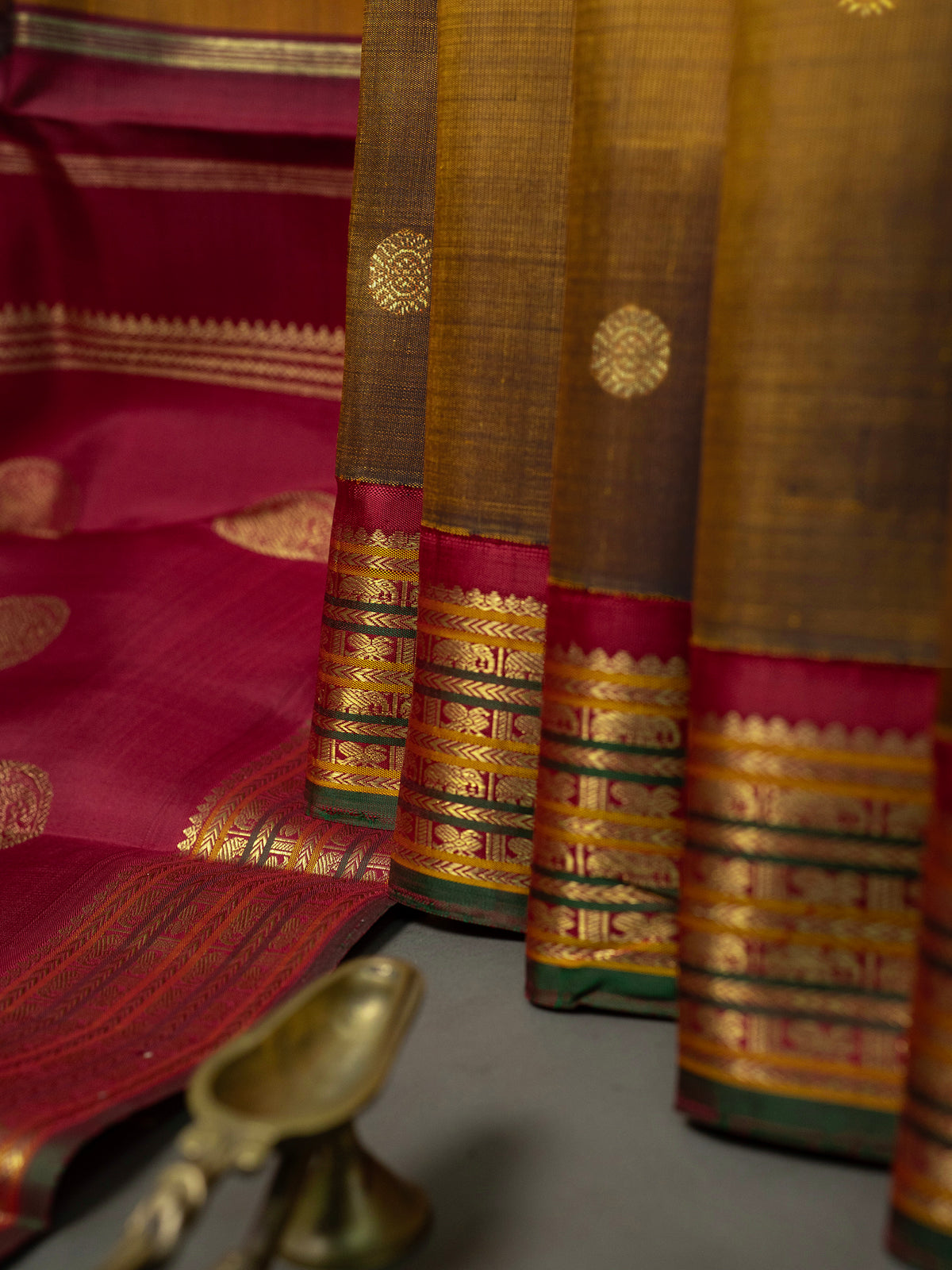 Honey with red border varisapet Kanjipuram Silk Saree CLSA10550