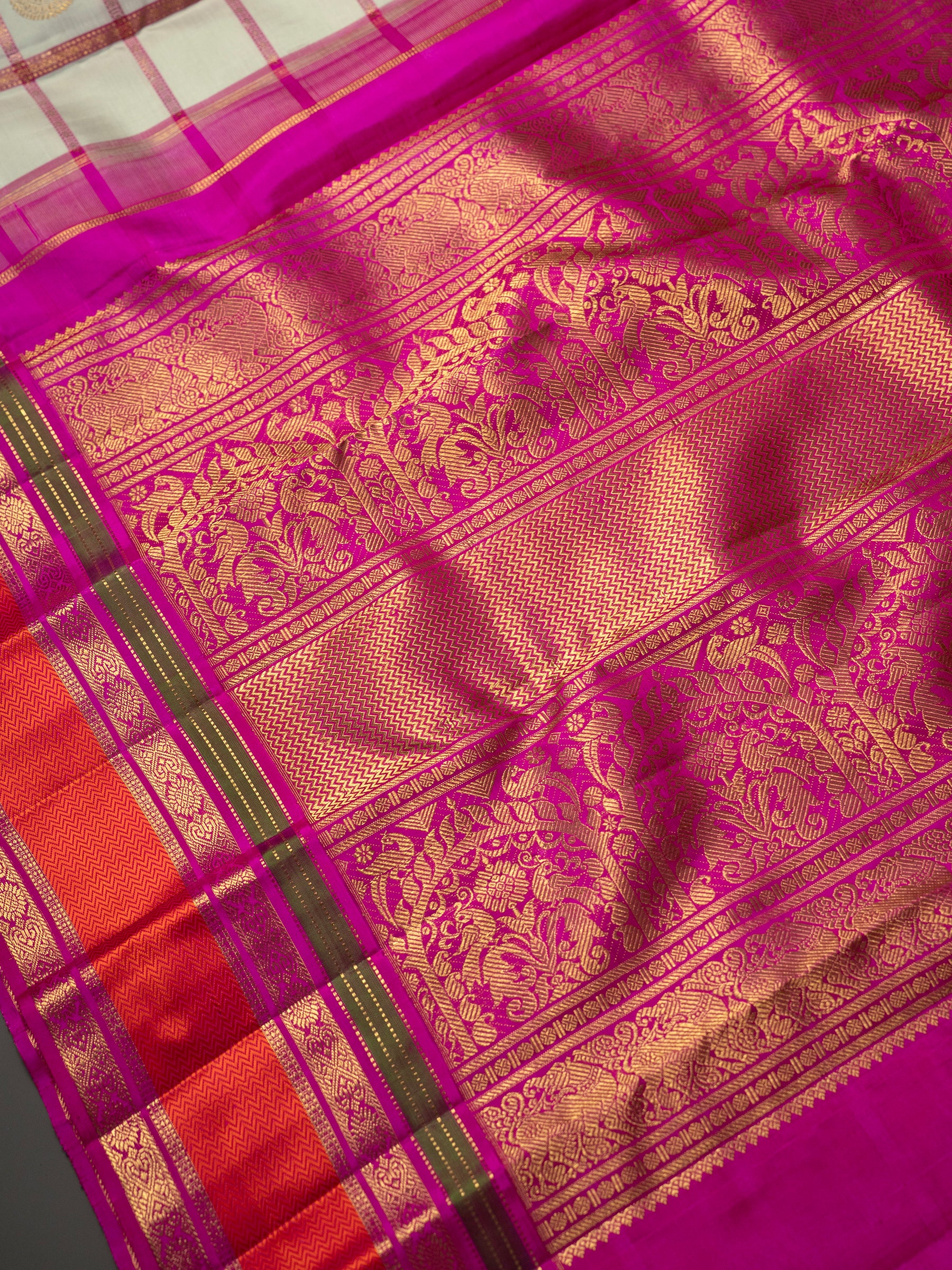 Vintage revival kattam Butta Kanjipuram Silk Saree CLSA11025