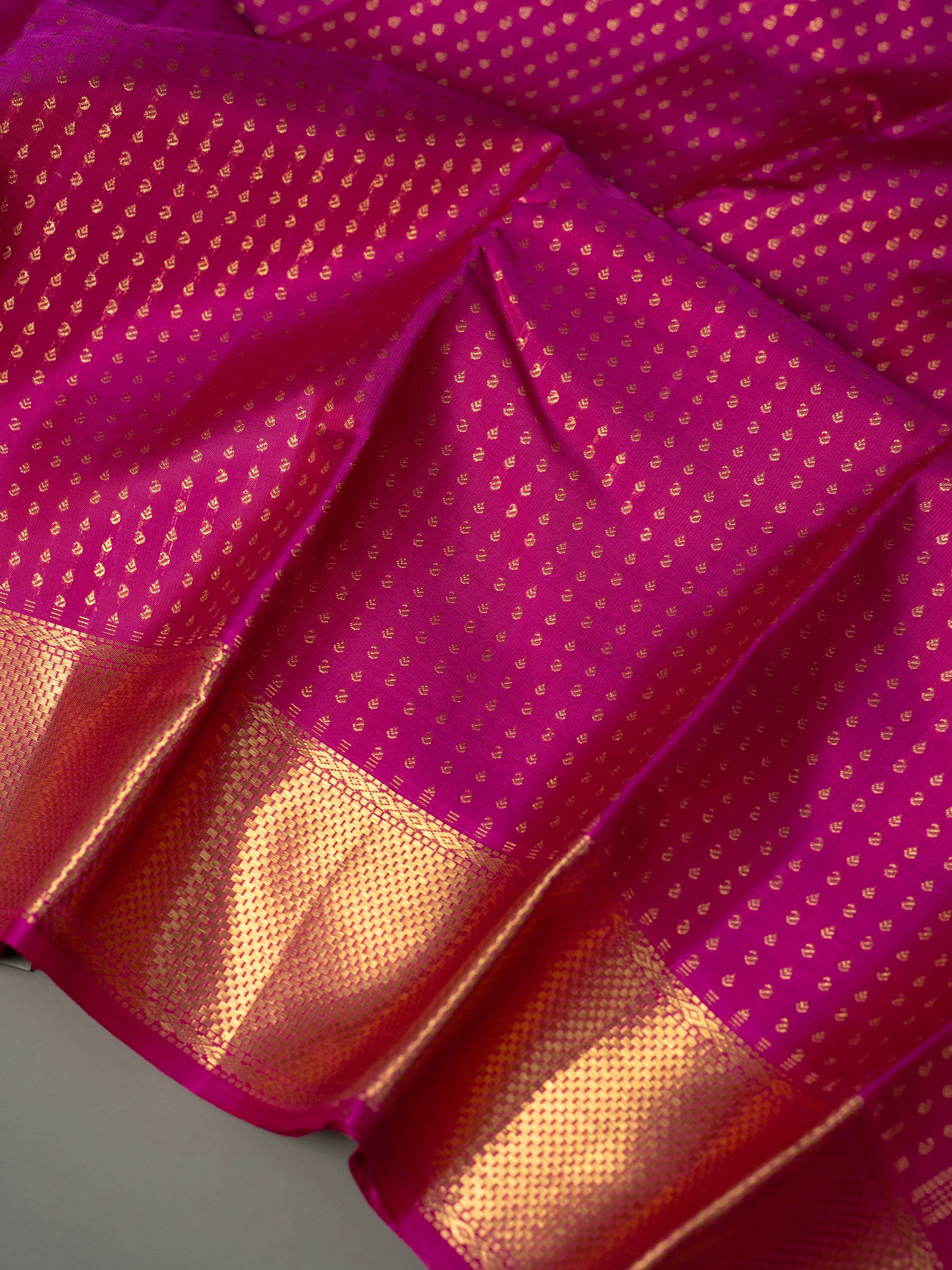 Bridal Thodar butta Kanjipuram Silk Saree CLSA10926