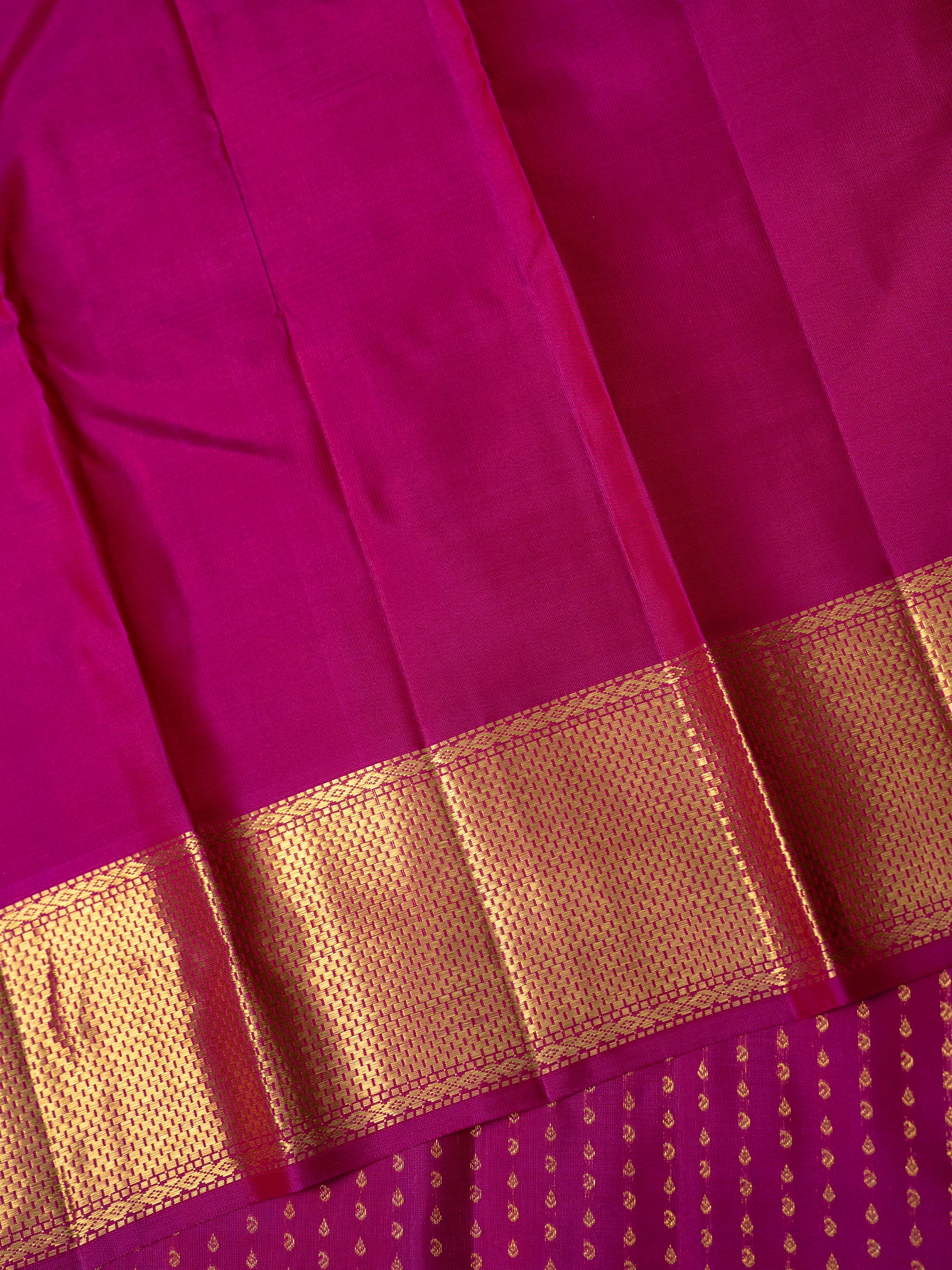 Bridal Thodar butta Kanjipuram Silk Saree CLSA10926