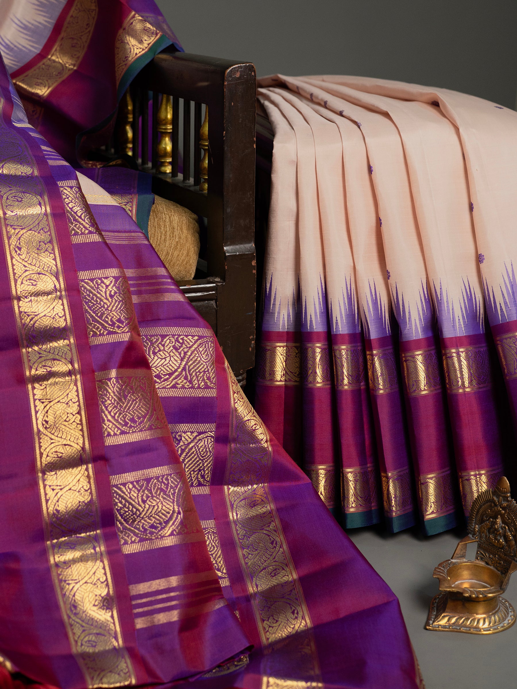 Vintage revival thazhamboo rekku Kanjipuram Silk Saree CLSA11053