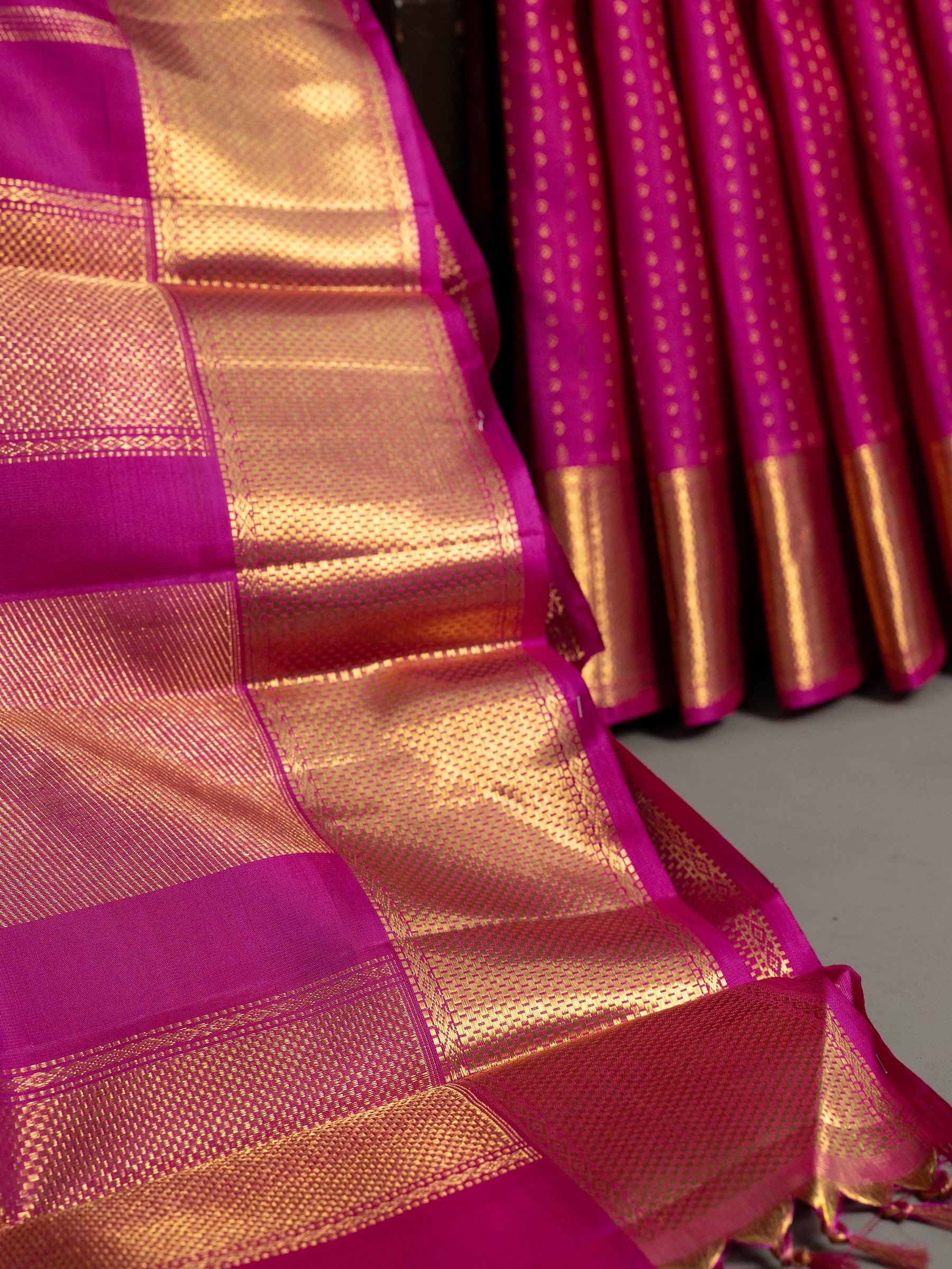Bridal Thodar butta Kanjipuram Silk Saree CLSA10926