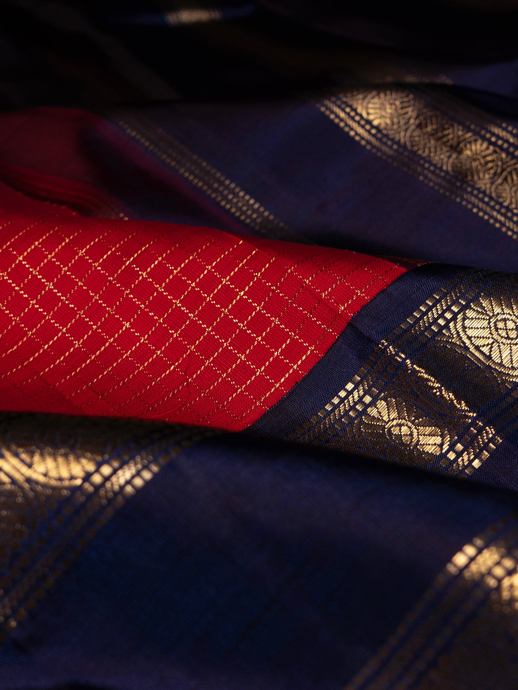 Red zari kattam and blue rettapet border/ Kanjipuram Saree CLSA6088