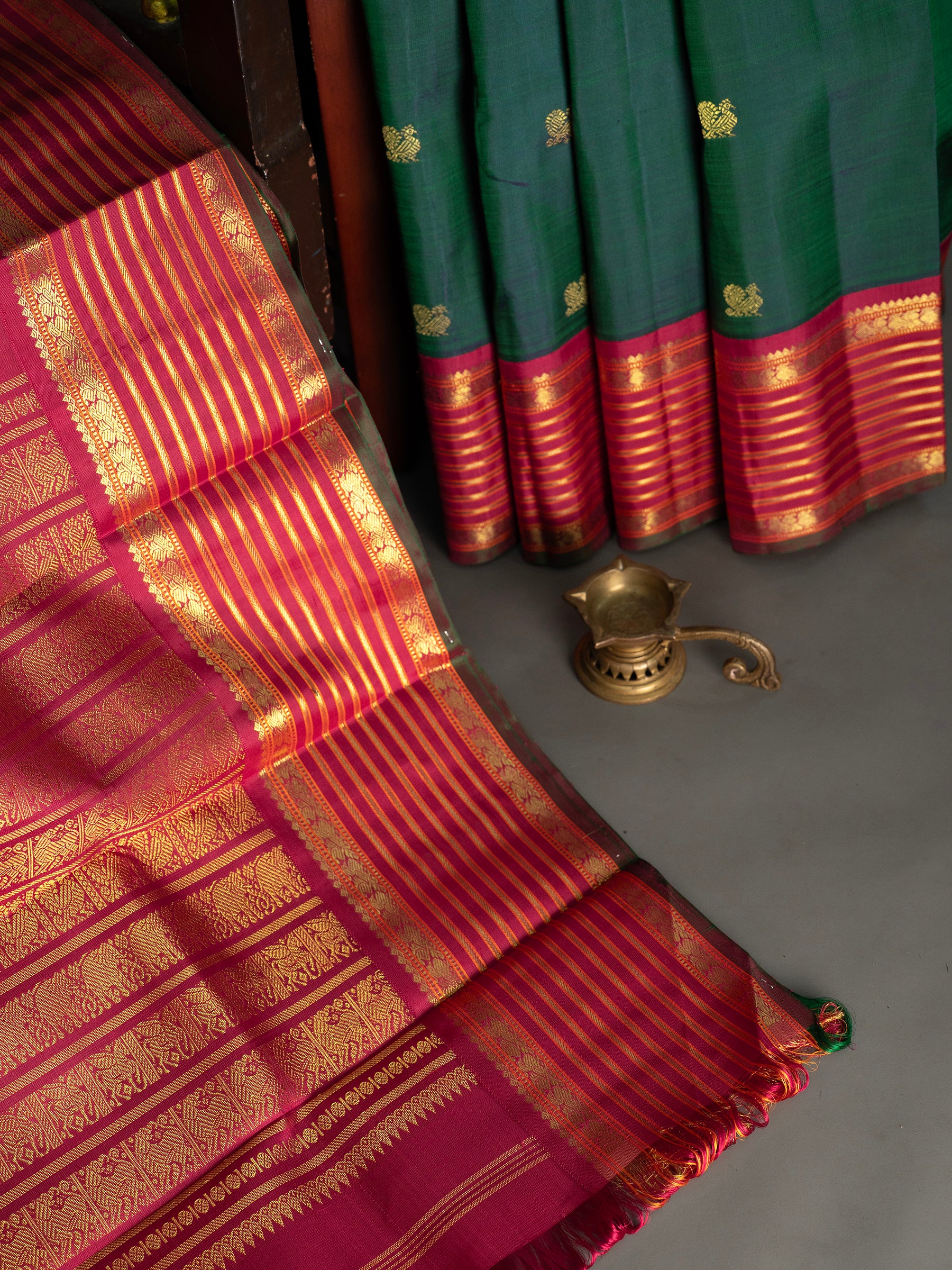 Mayilkazhuthu varisapet korvai Kanjipuram Silk Saree CLSA10050